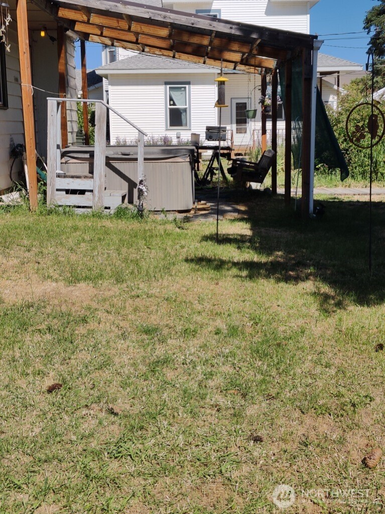 711 Washington Property Photo 3