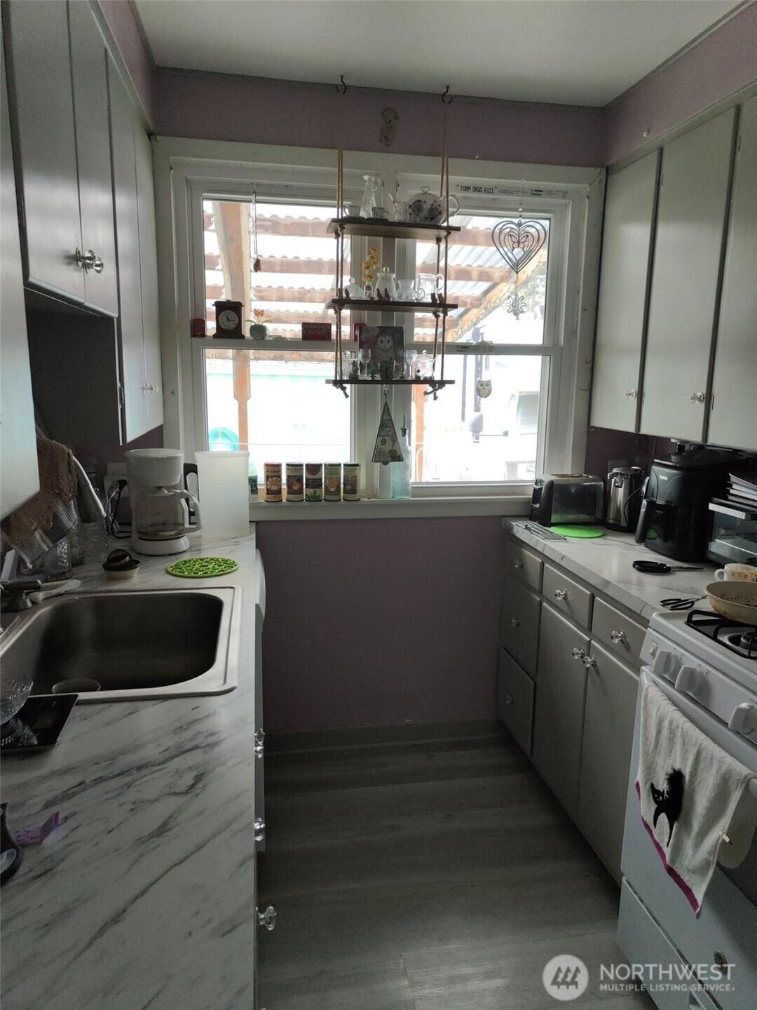 711 Washington Property Photo 8