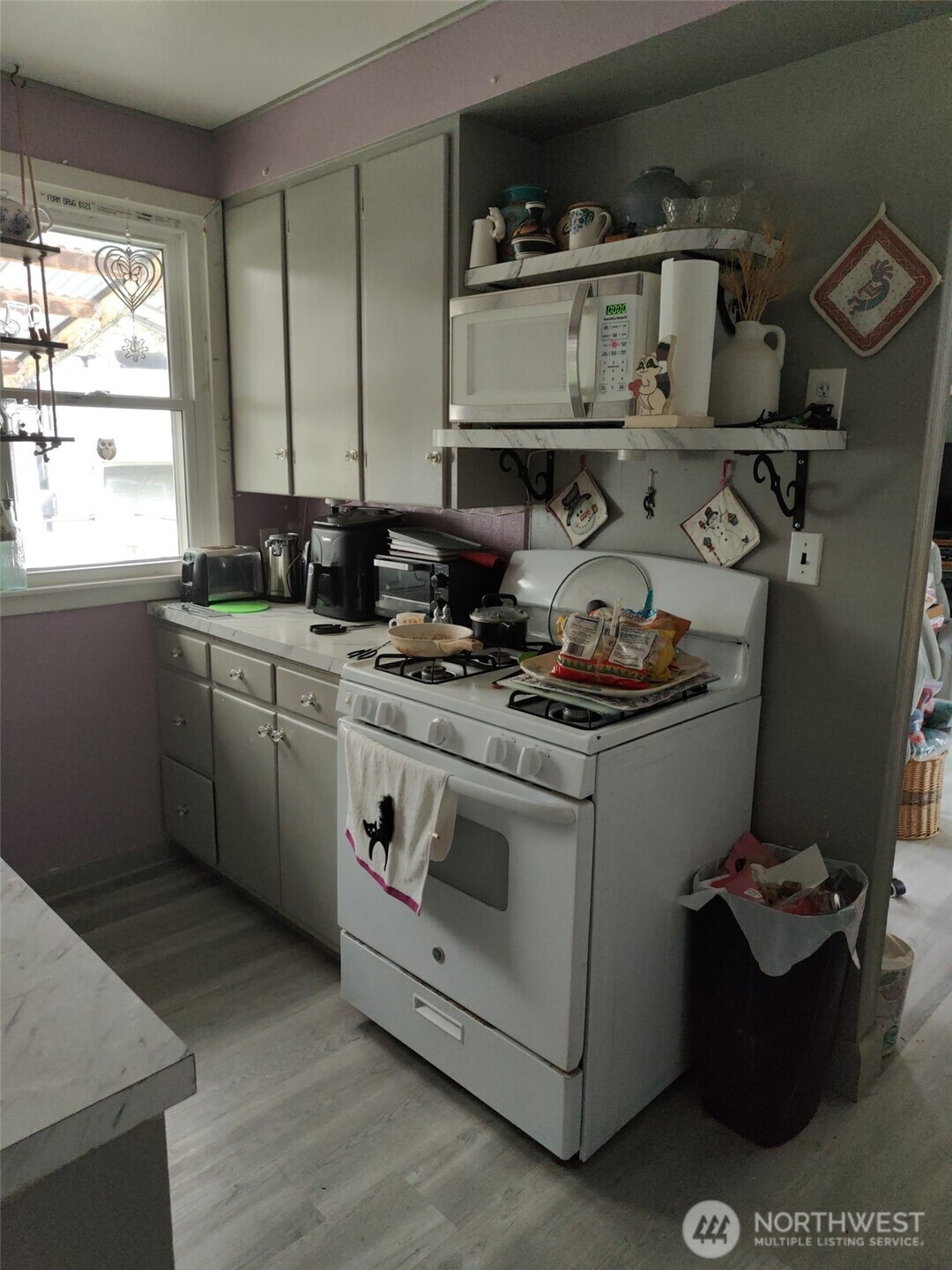 711 Washington Property Photo 9