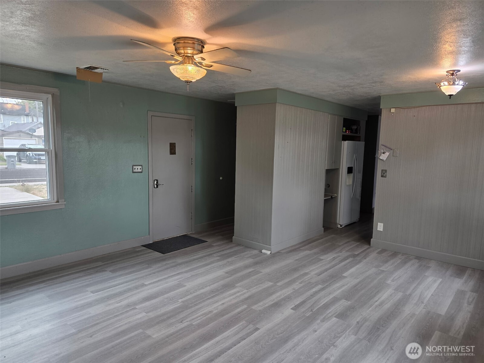 711 Washington Property Photo 10