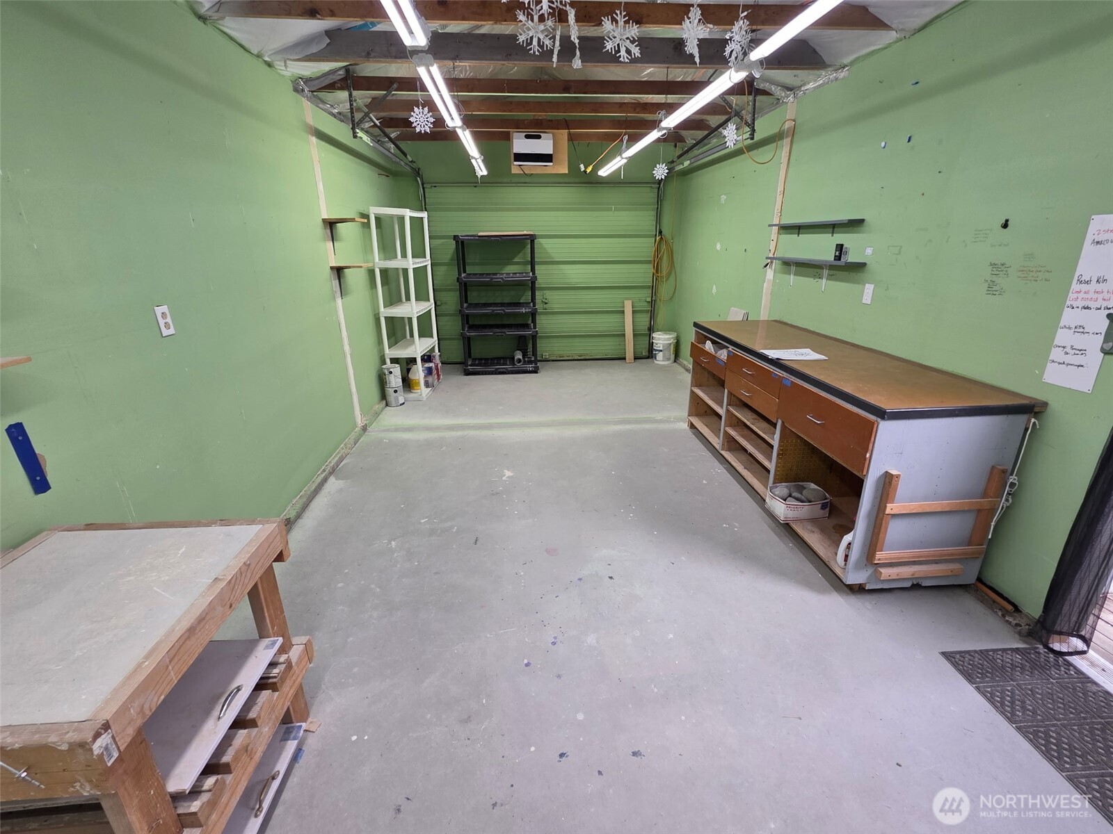 711 Washington Property Photo 17