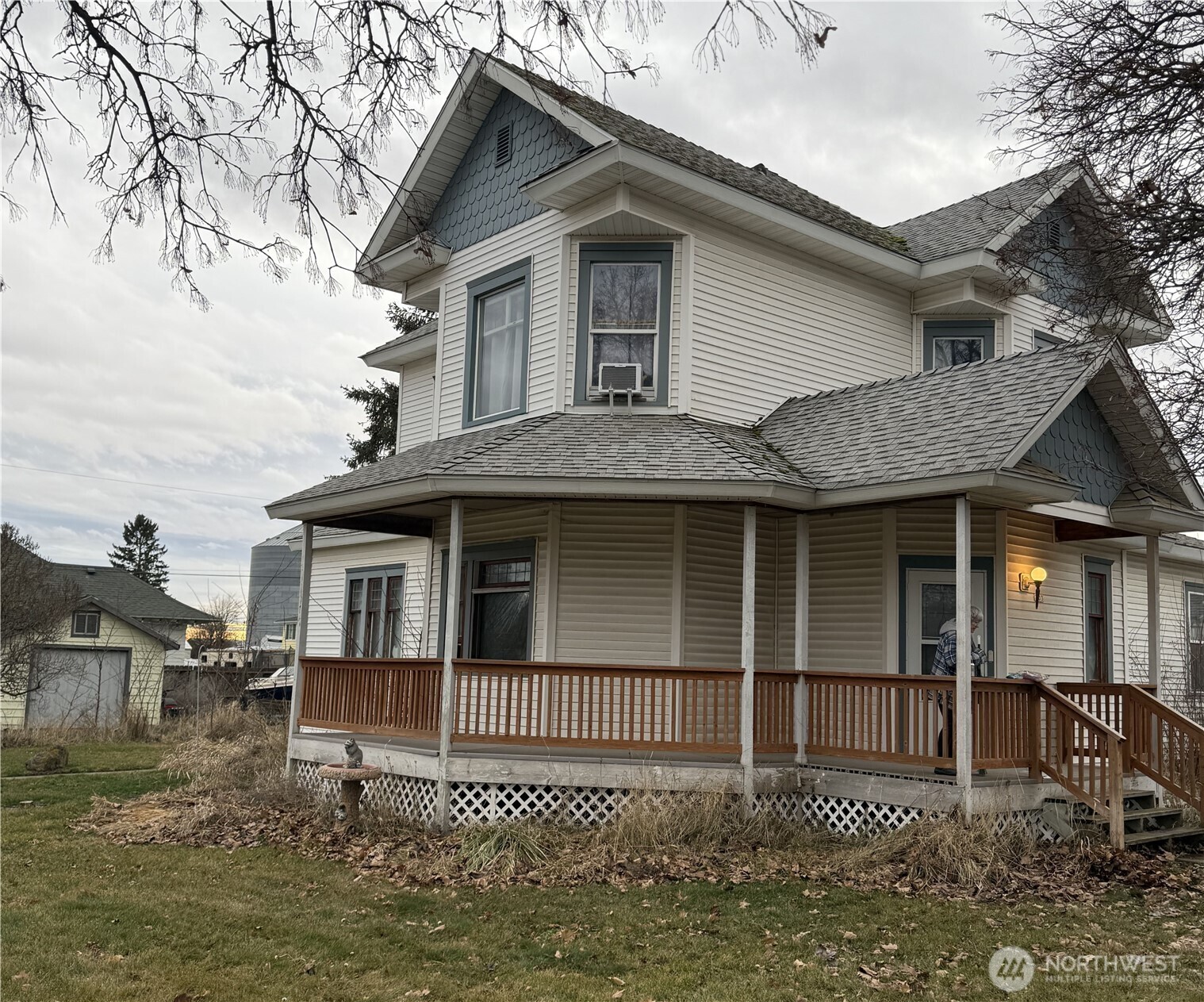 703 Washington Property Photo 2
