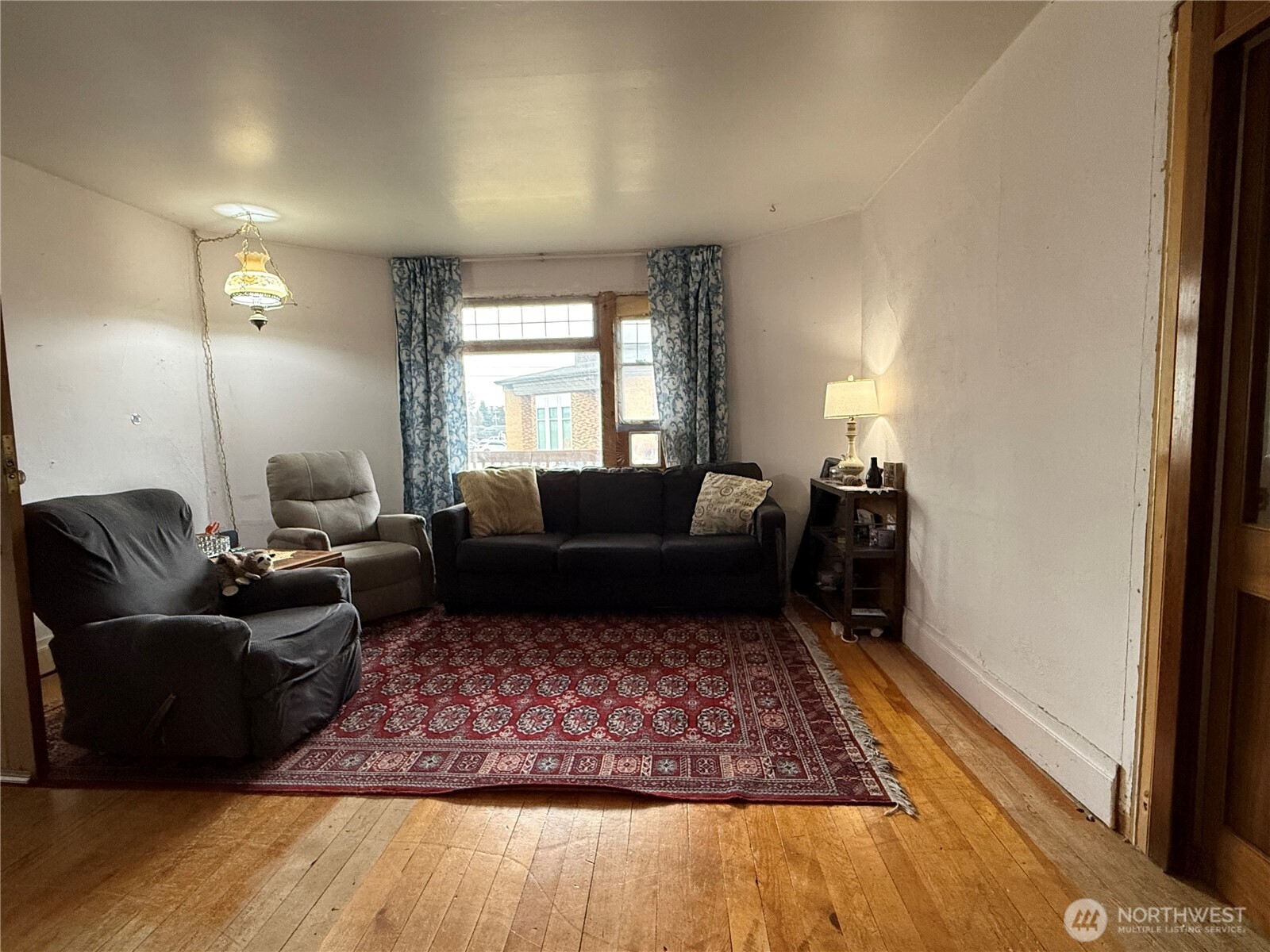 703 Washington Property Photo 12