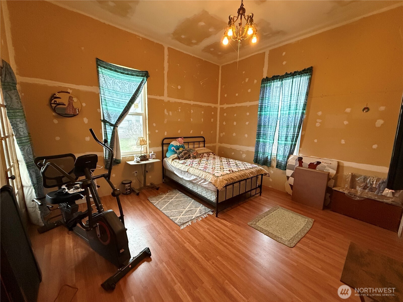 703 Washington Property Photo 19