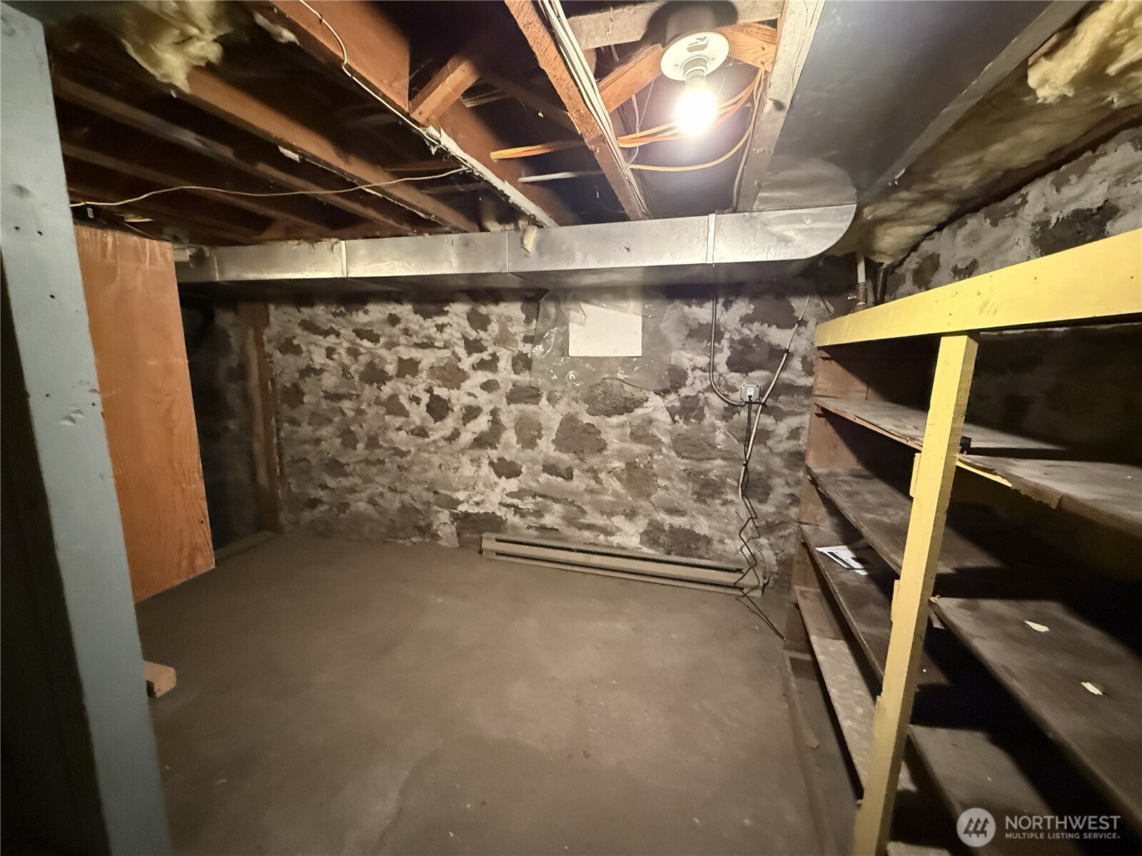 703 Washington Property Photo 24