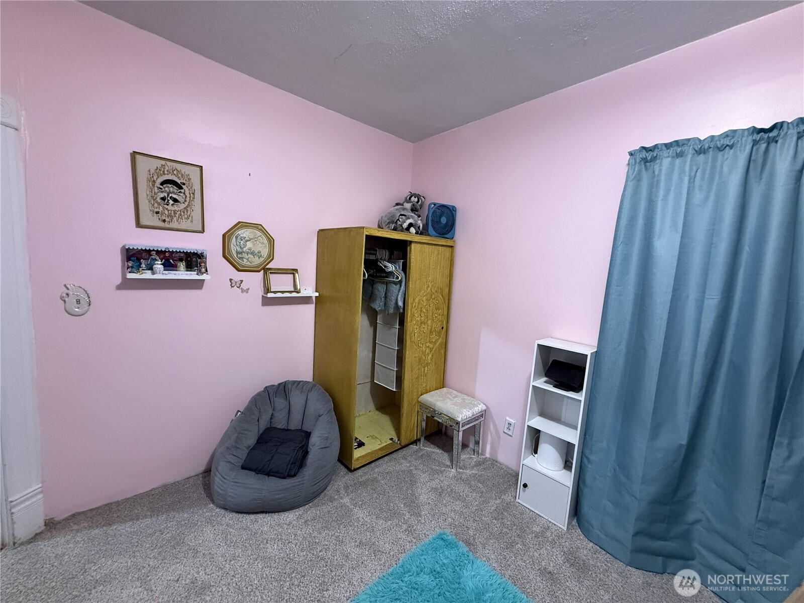703 Washington Property Photo 33