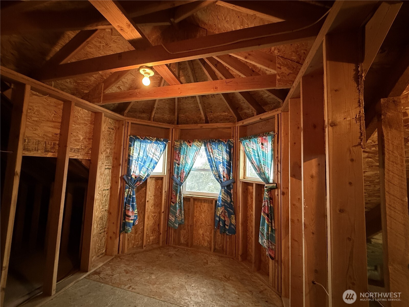 703 Washington Property Photo 39