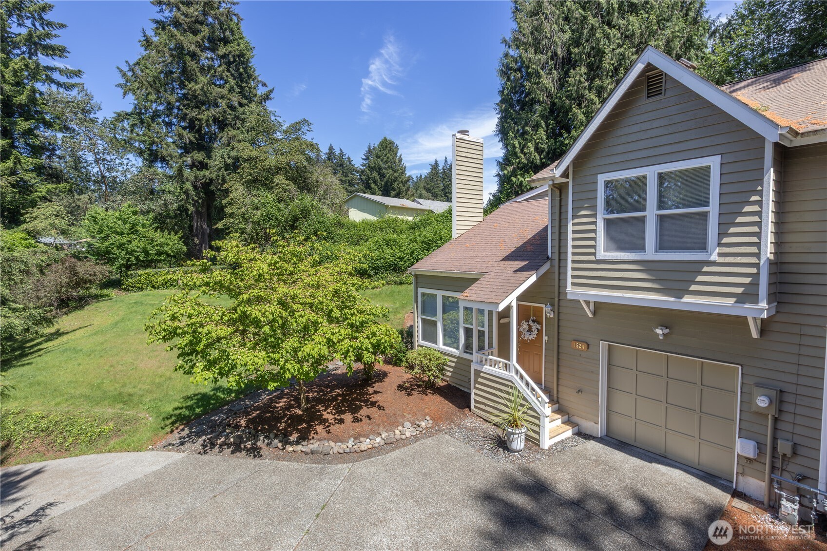 1524 Marine Drive Property Photo 1