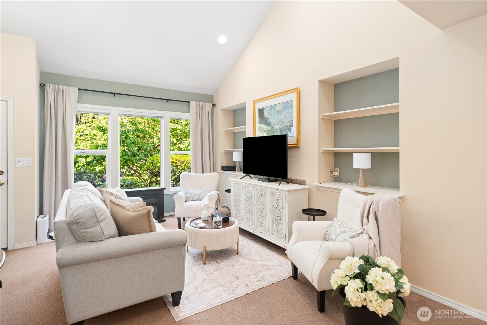 1524 Marine Drive Property Photo 4