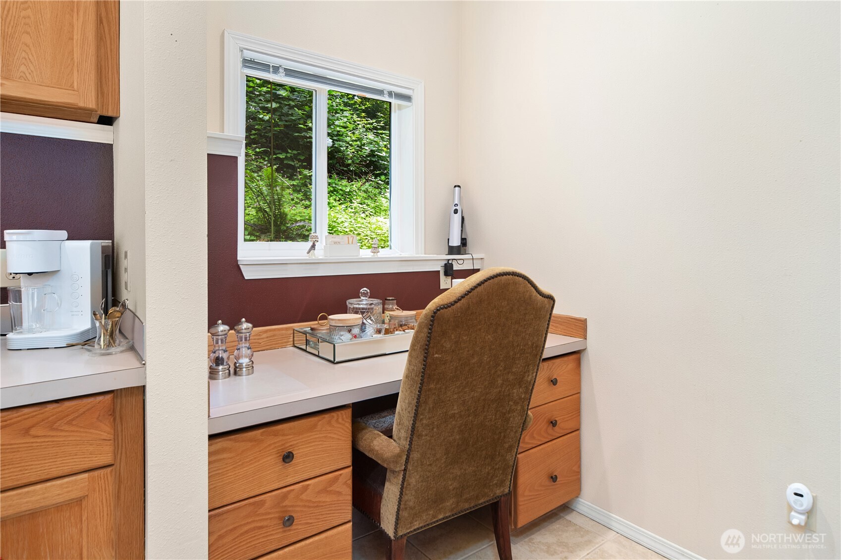 1524 Marine Drive Property Photo 12