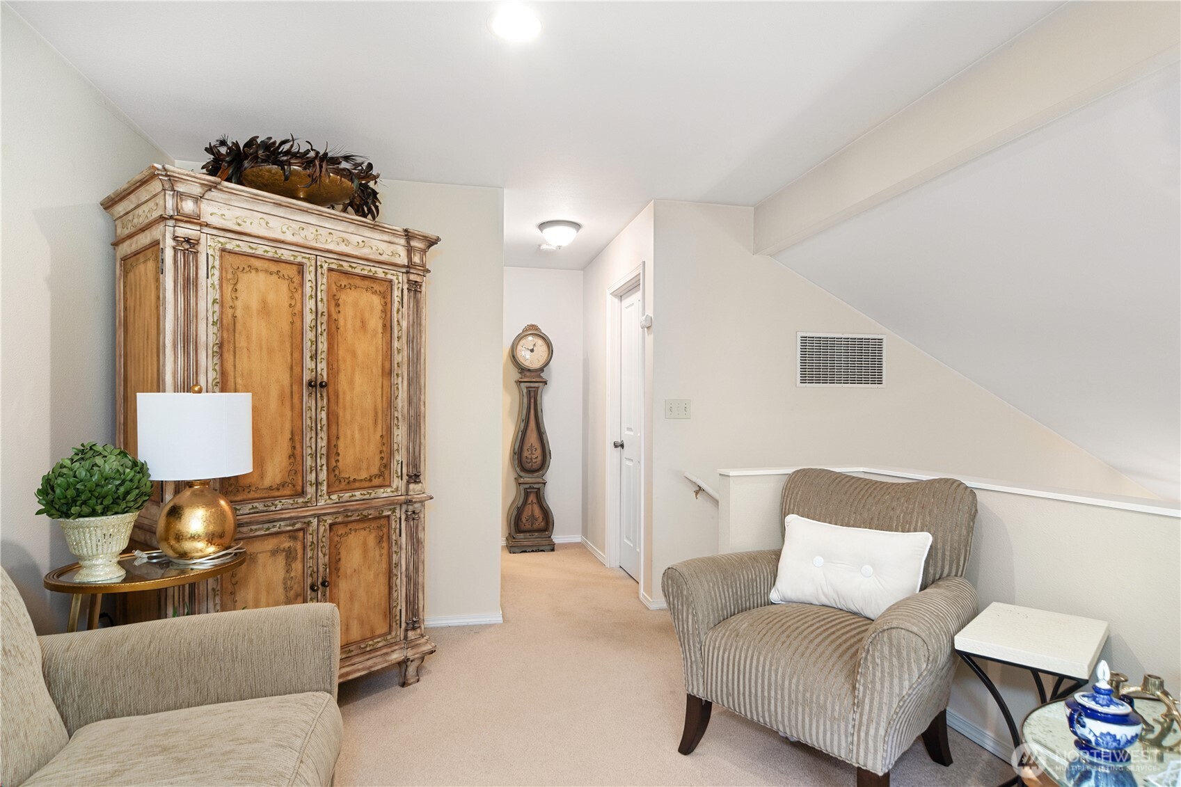 1524 Marine Drive Property Photo 15
