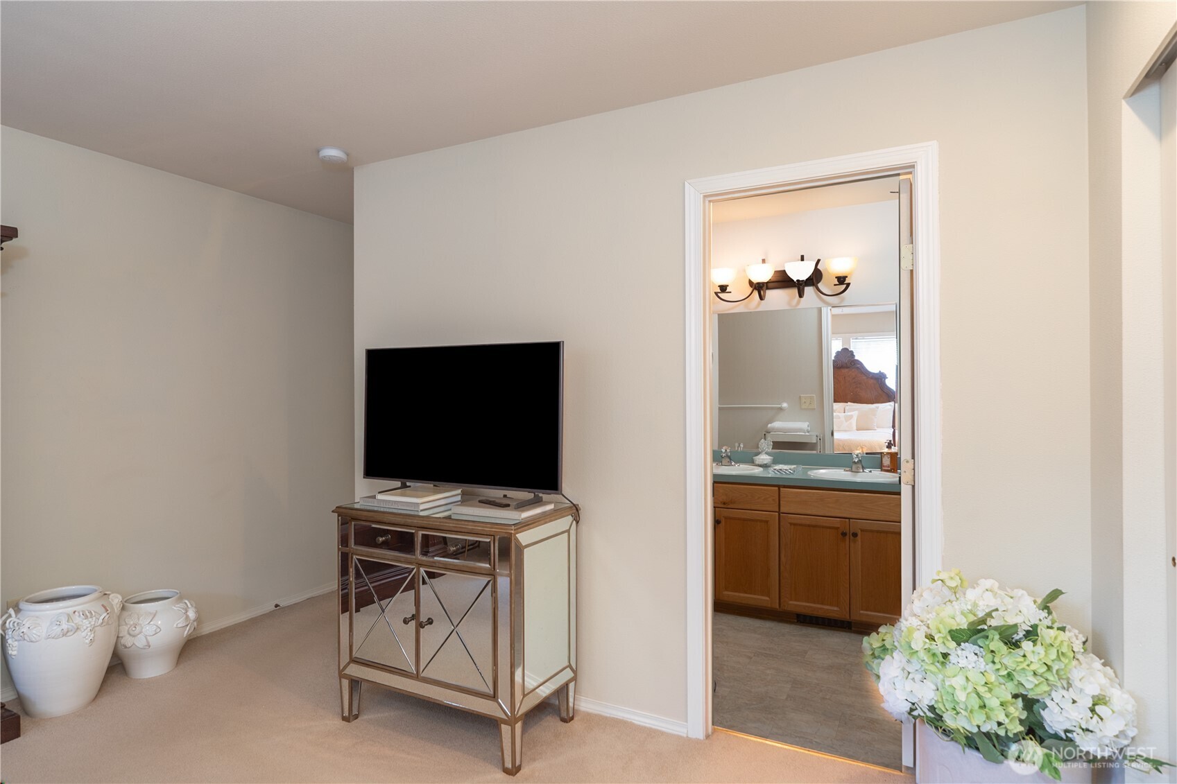 1524 Marine Drive Property Photo 18