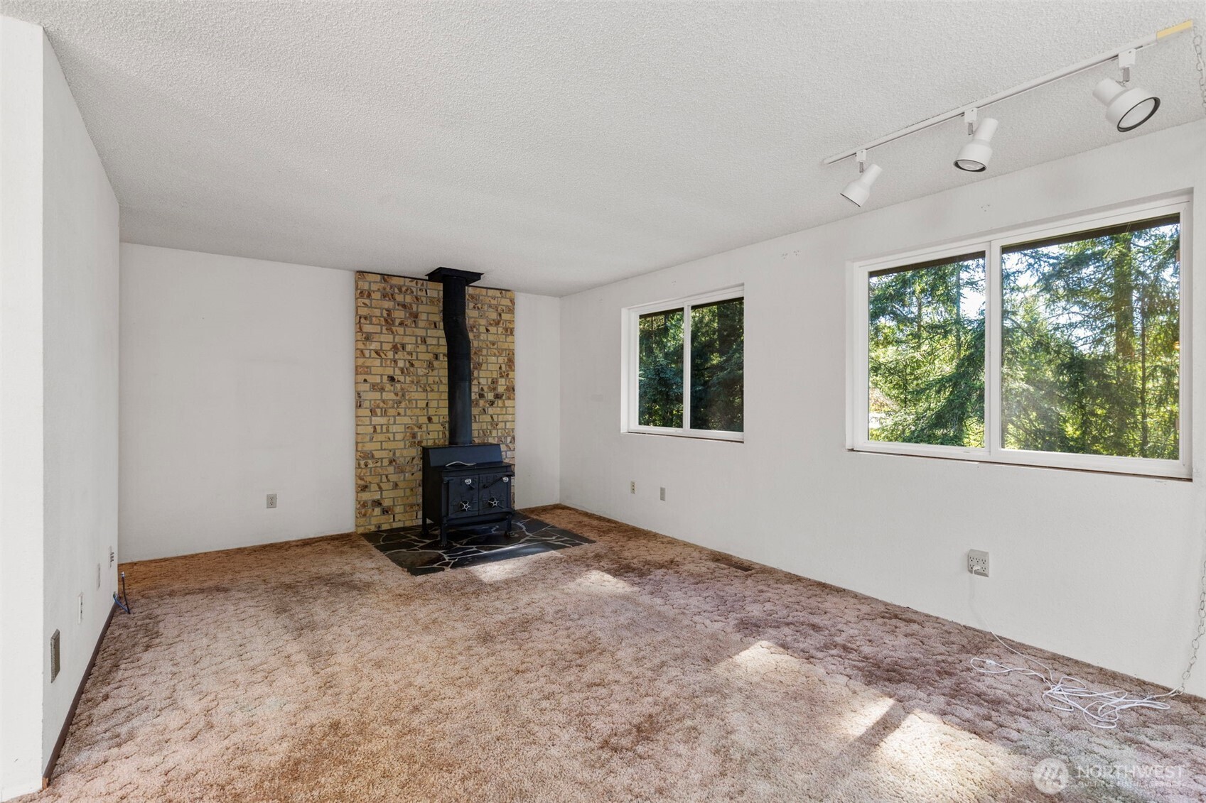 5582 Nw Gross Road Property Photo 5