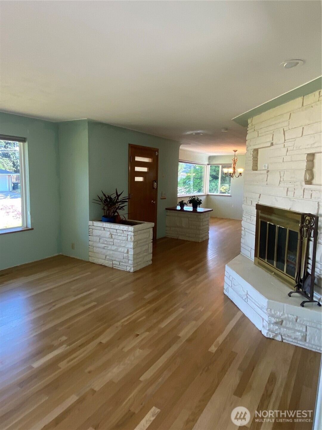 6609 Husky Way Property Photo 4
