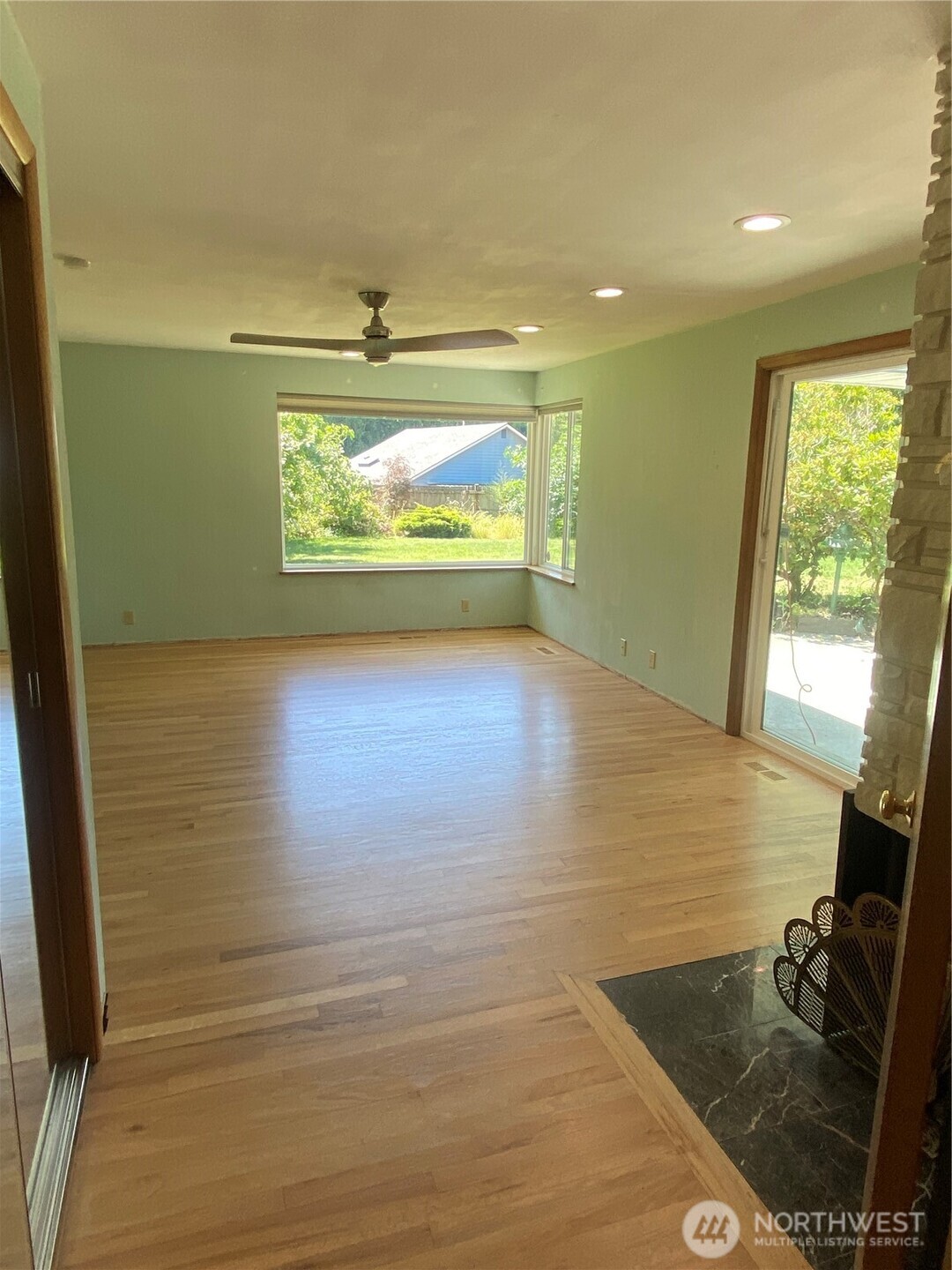 6609 Husky Way Property Photo 9