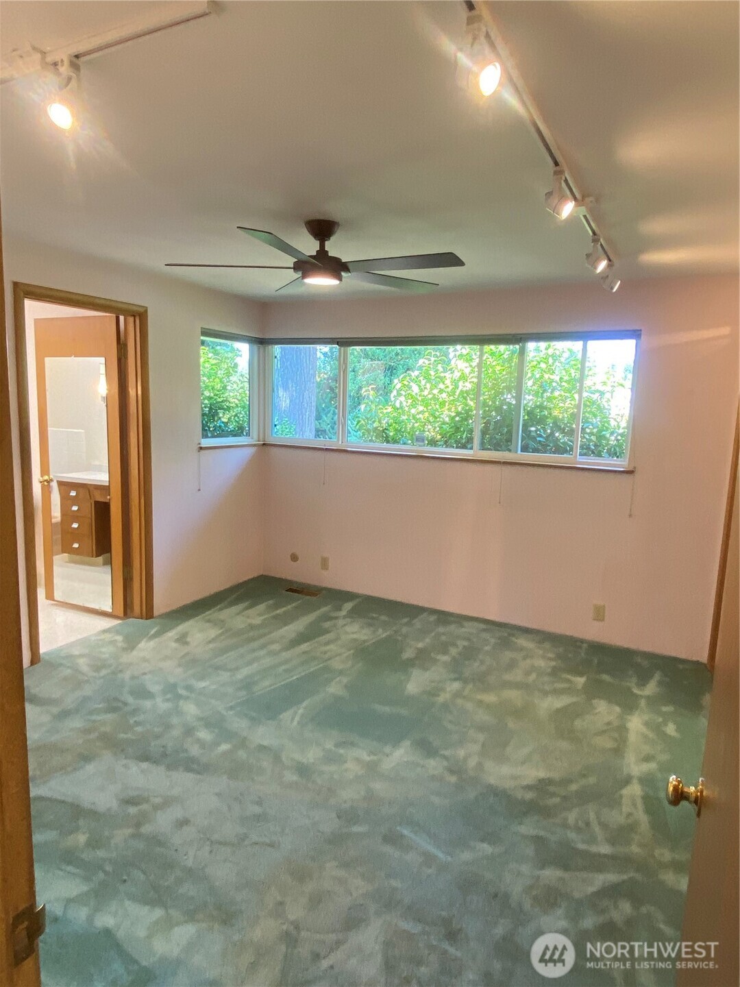 6609 Husky Way Property Photo 18