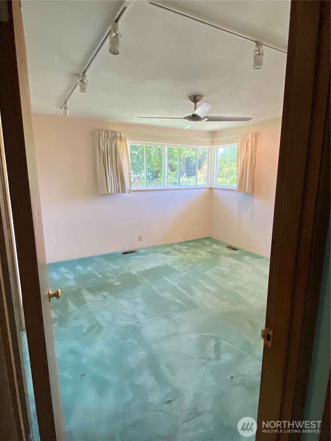 6609 Husky Way Property Photo 23