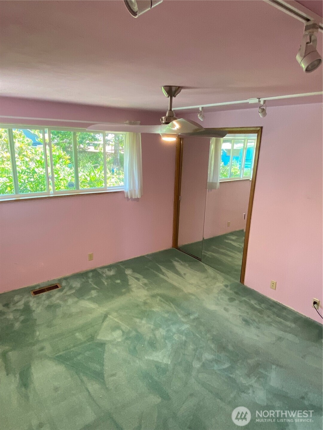 6609 Husky Way Property Photo 25