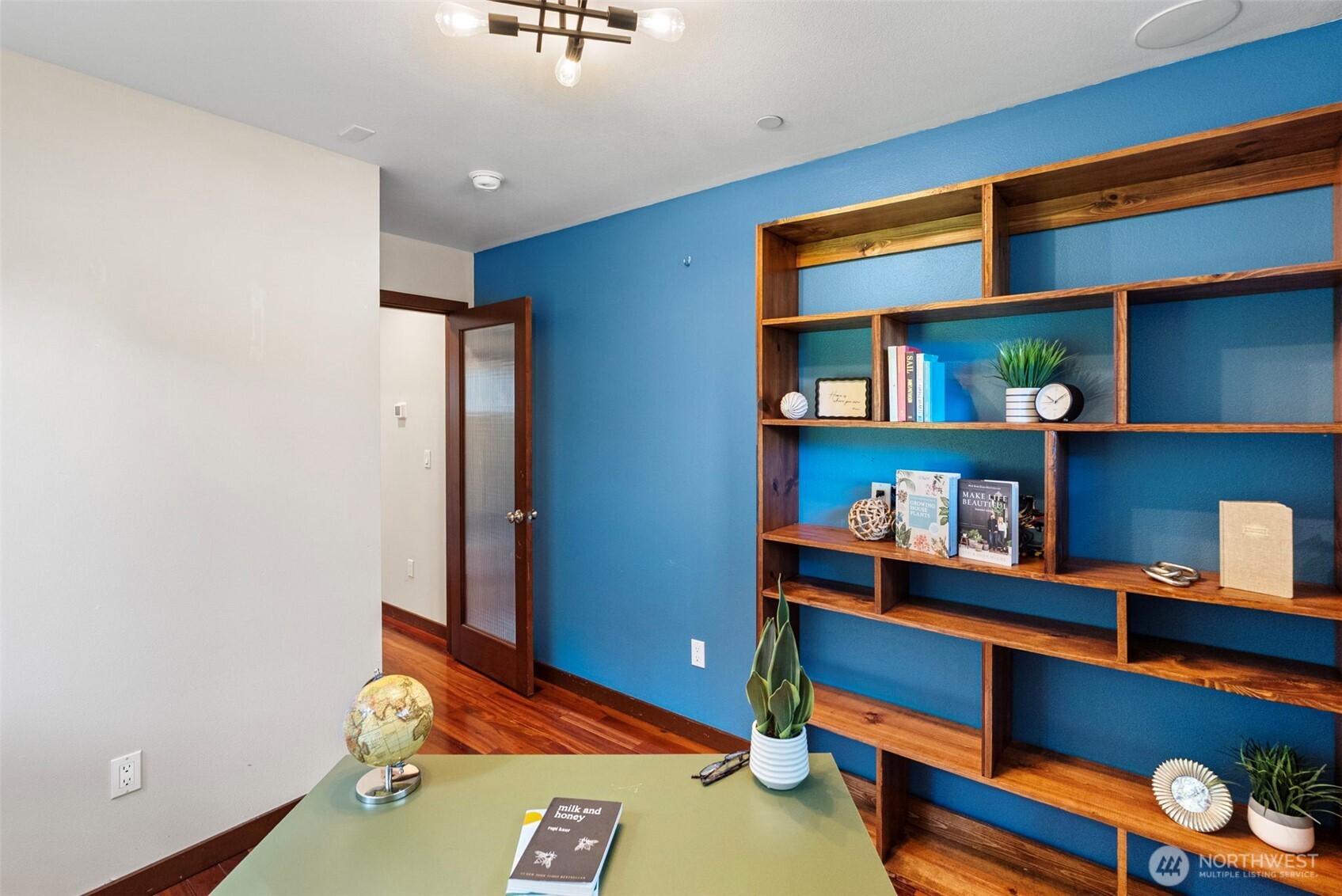 1709 Shorewood Drive Property Photo 15