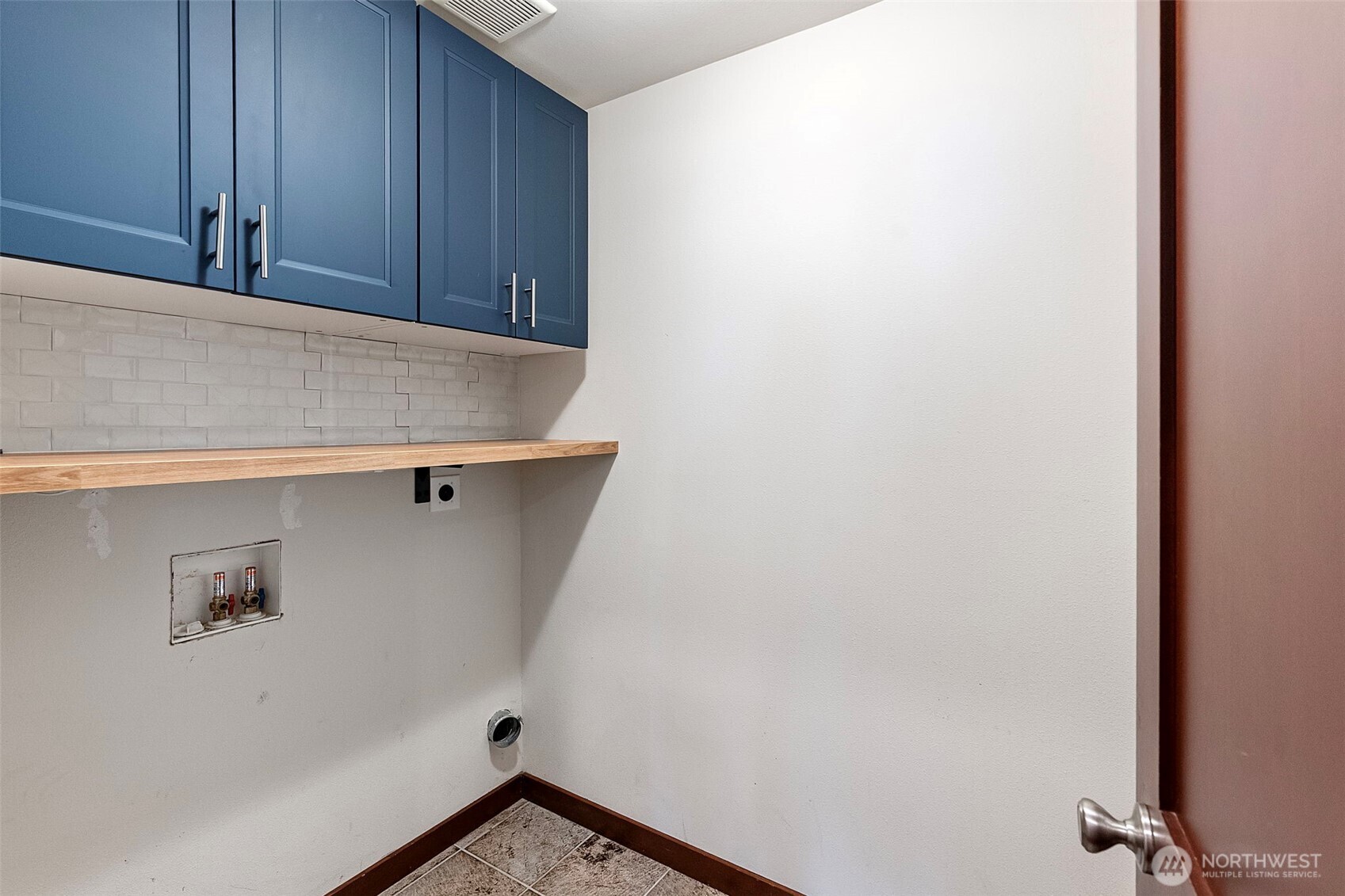 1709 Shorewood Drive Property Photo 17