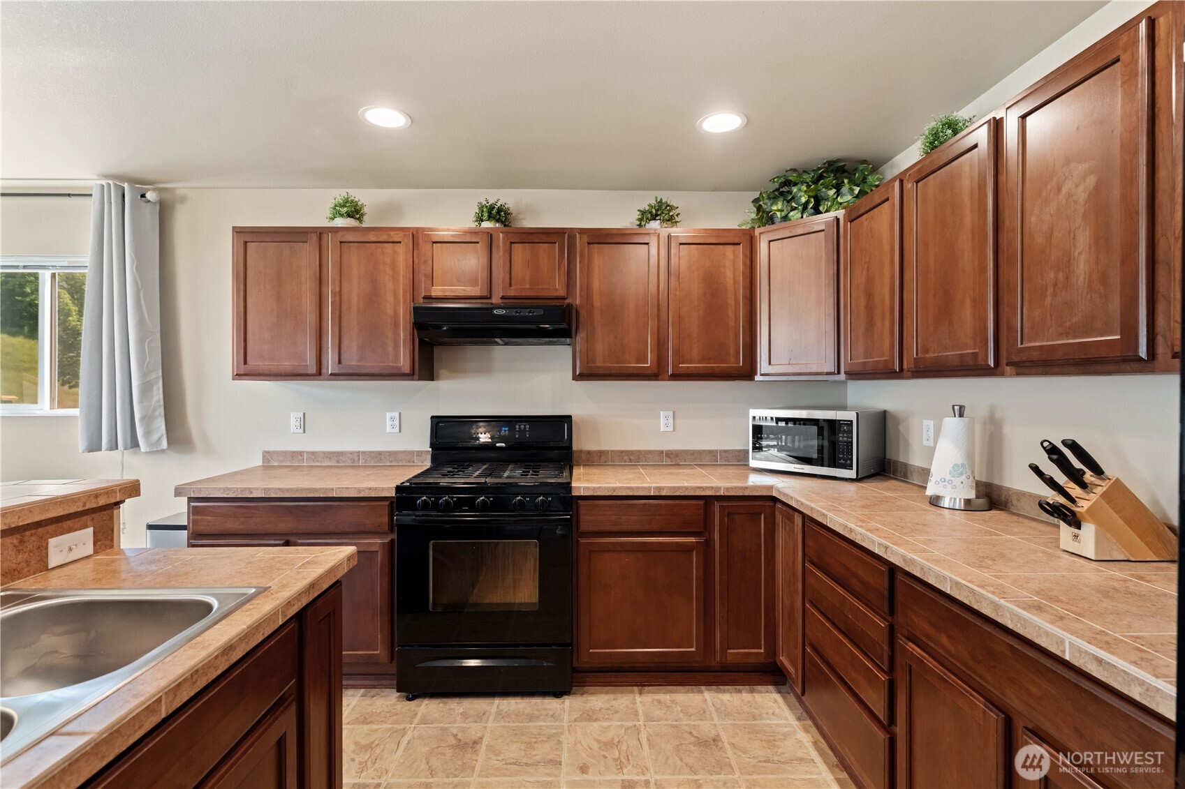 3197 Sheaser Way Property Photo 14