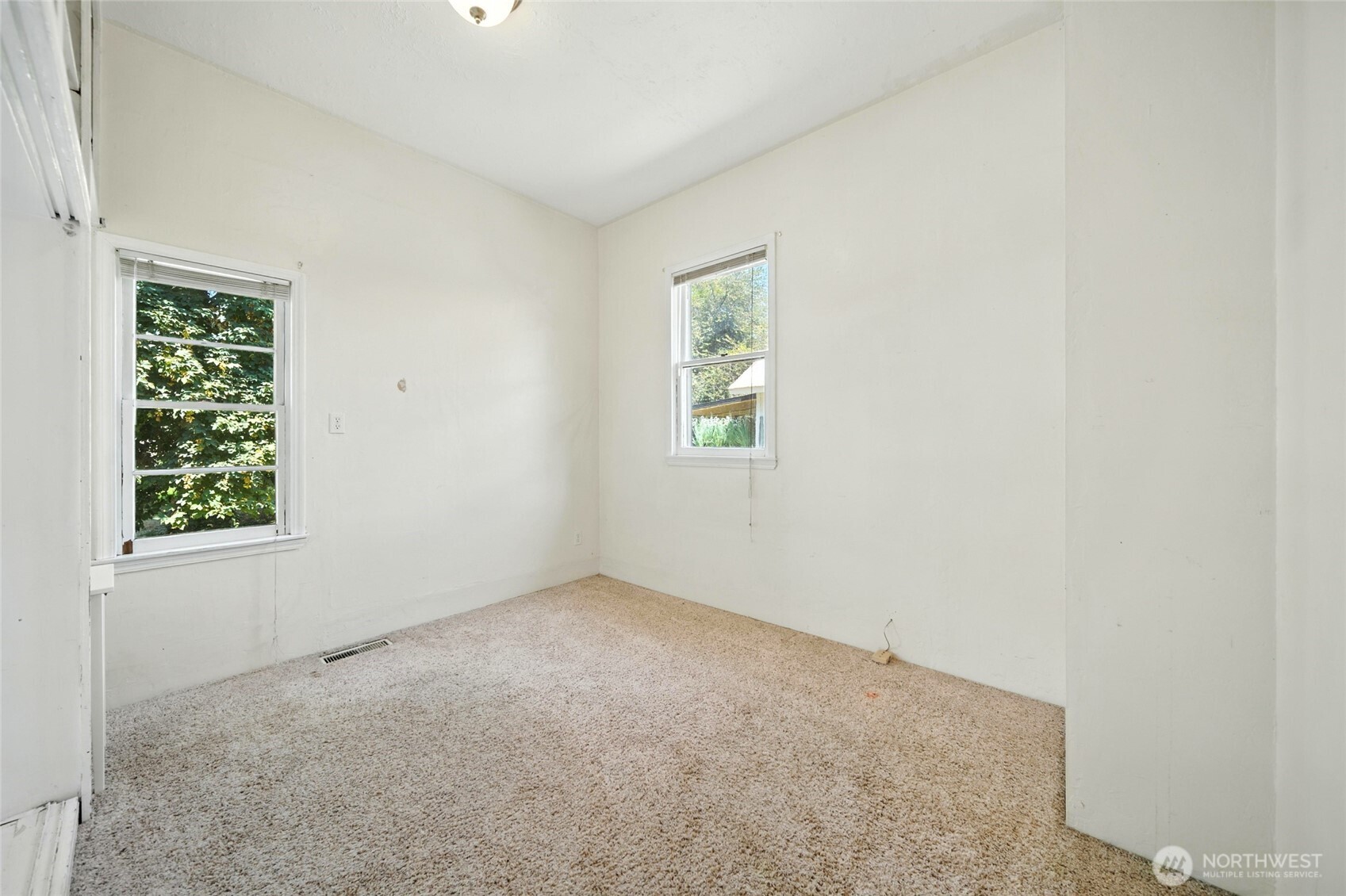 821 Valencia Street Property Photo 15