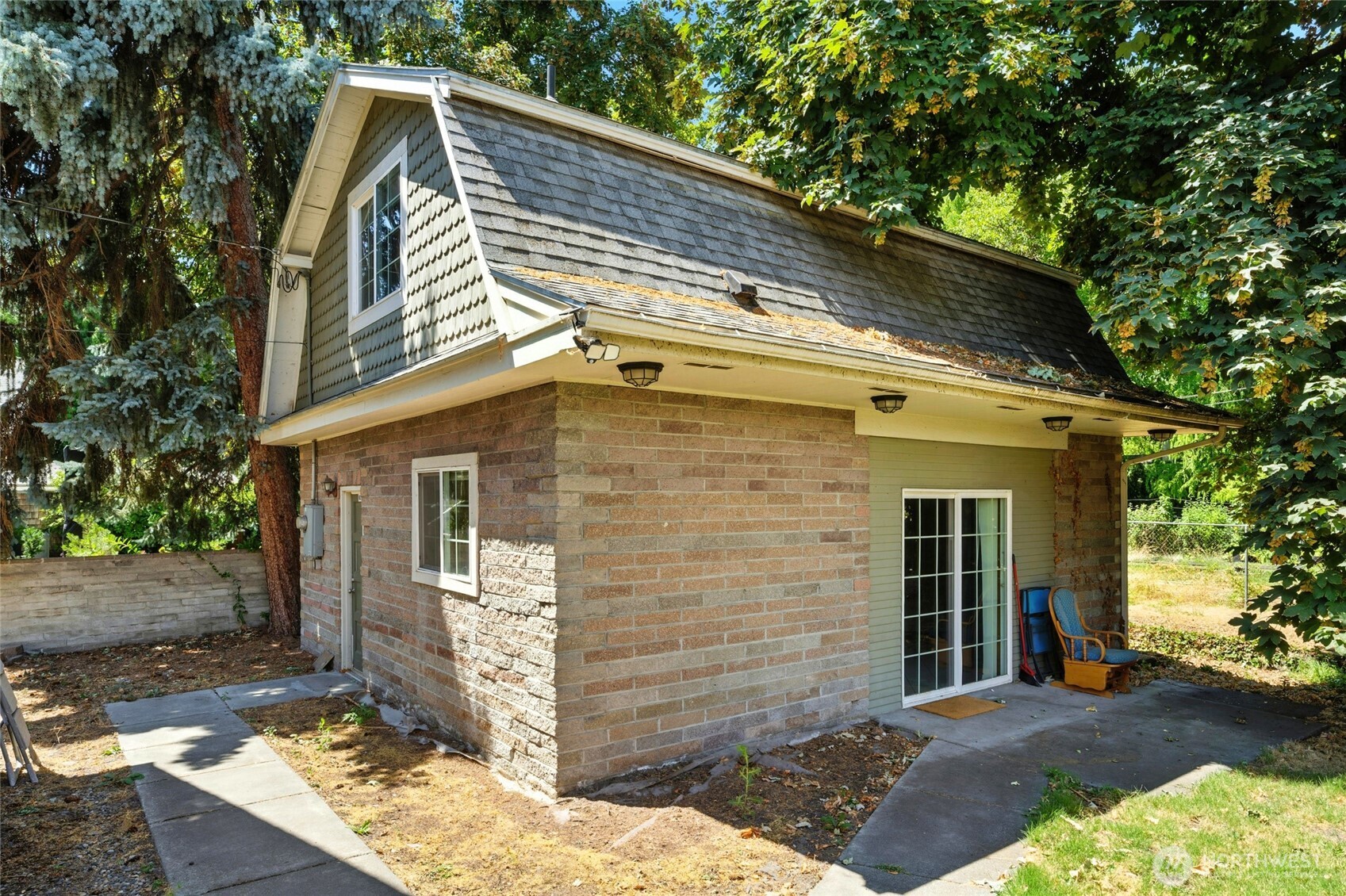 821 Valencia Street Property Photo 29