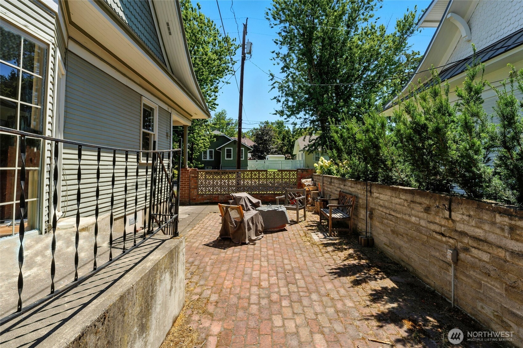 821 Valencia Street Property Photo 4