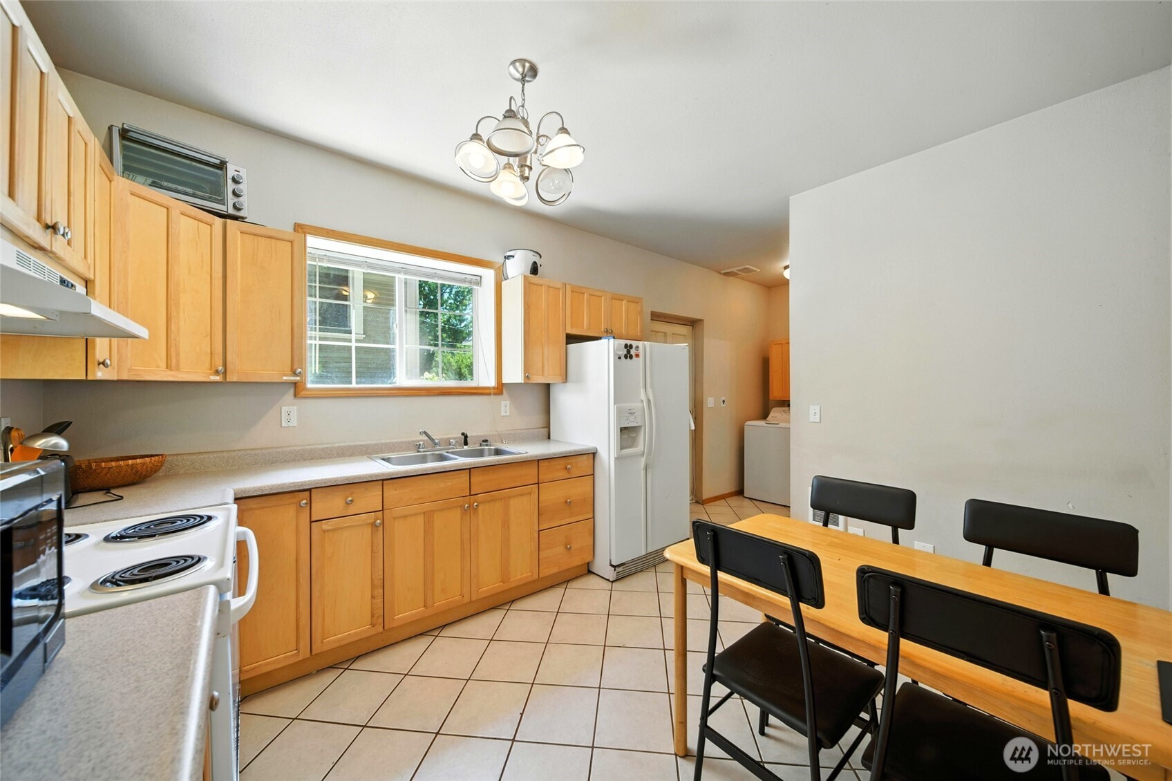 821 Valencia Street Property Photo 30
