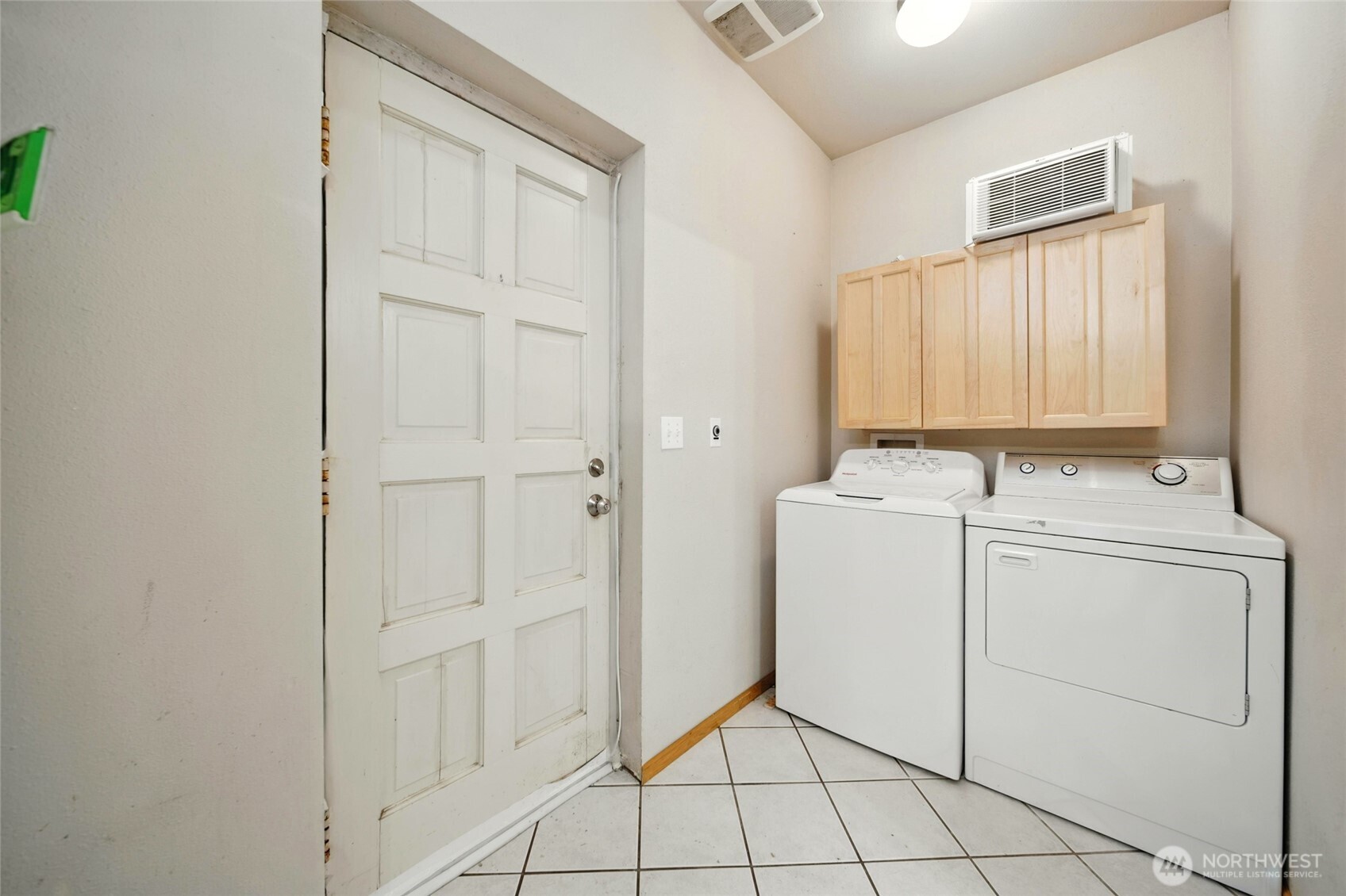 821 Valencia Street Property Photo 33