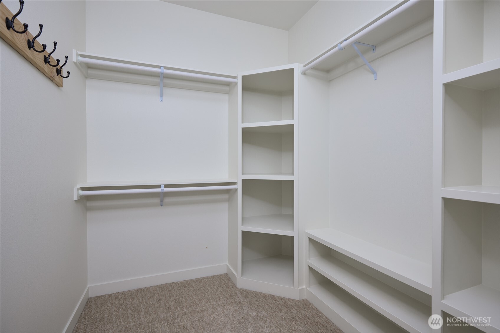 865 Ne Makiah Court Property Photo 18