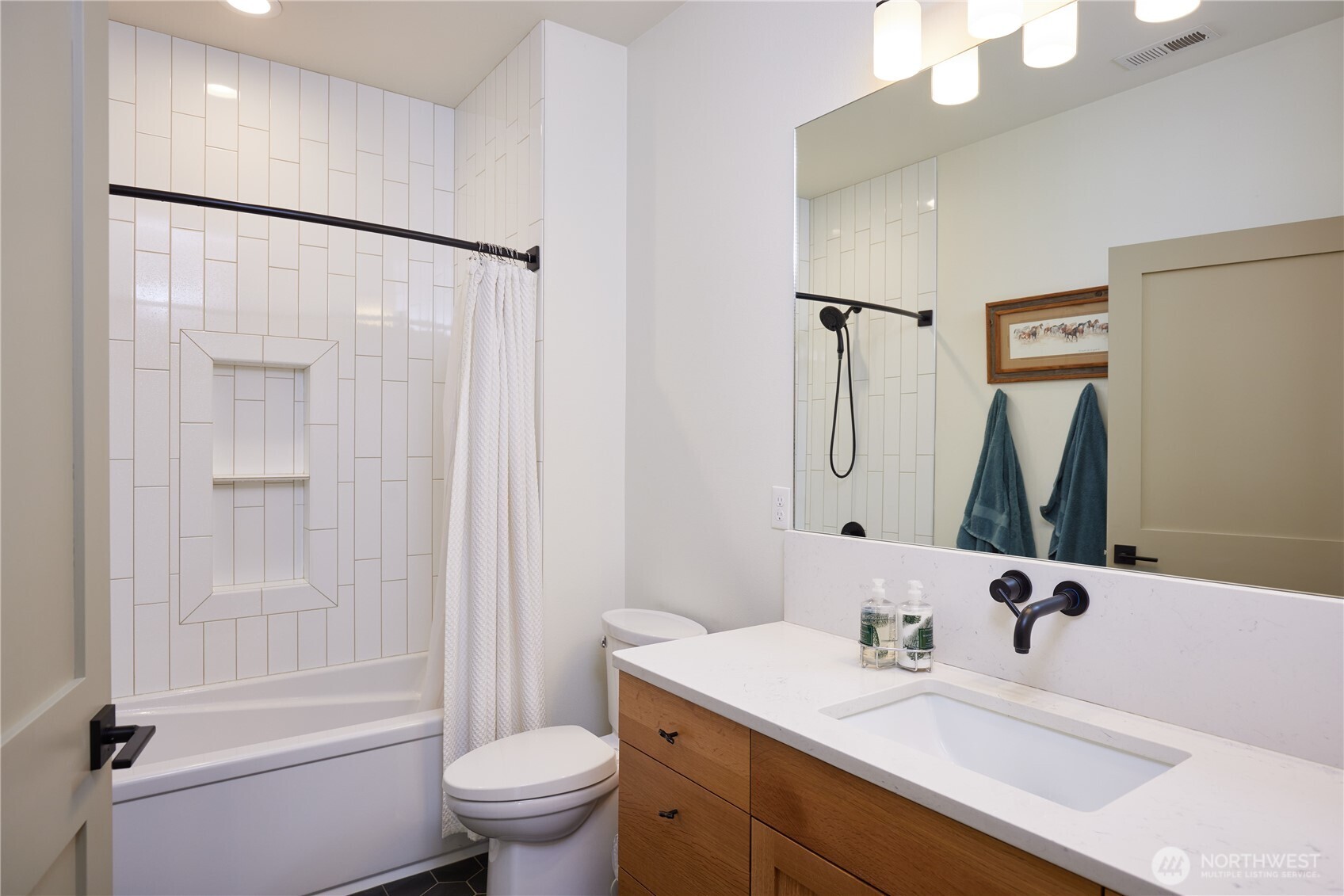 865 Ne Makiah Court Property Photo 21