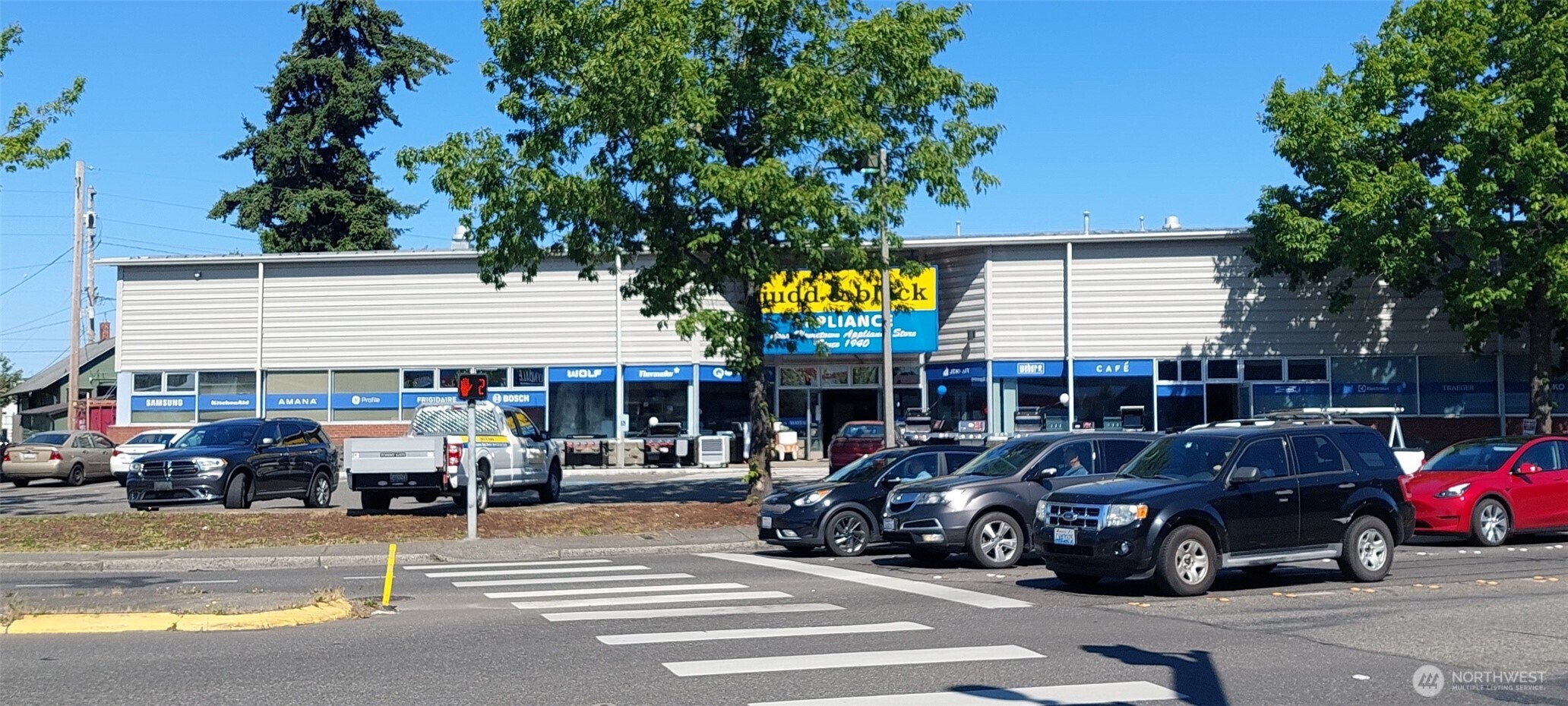 2001 James Street Property Photo 2
