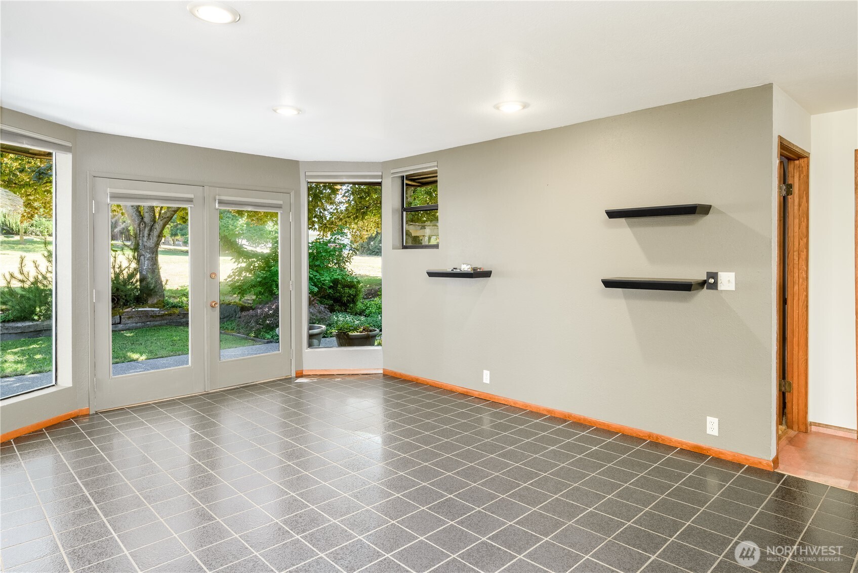 141 Bay Ridge Place Property Photo 8