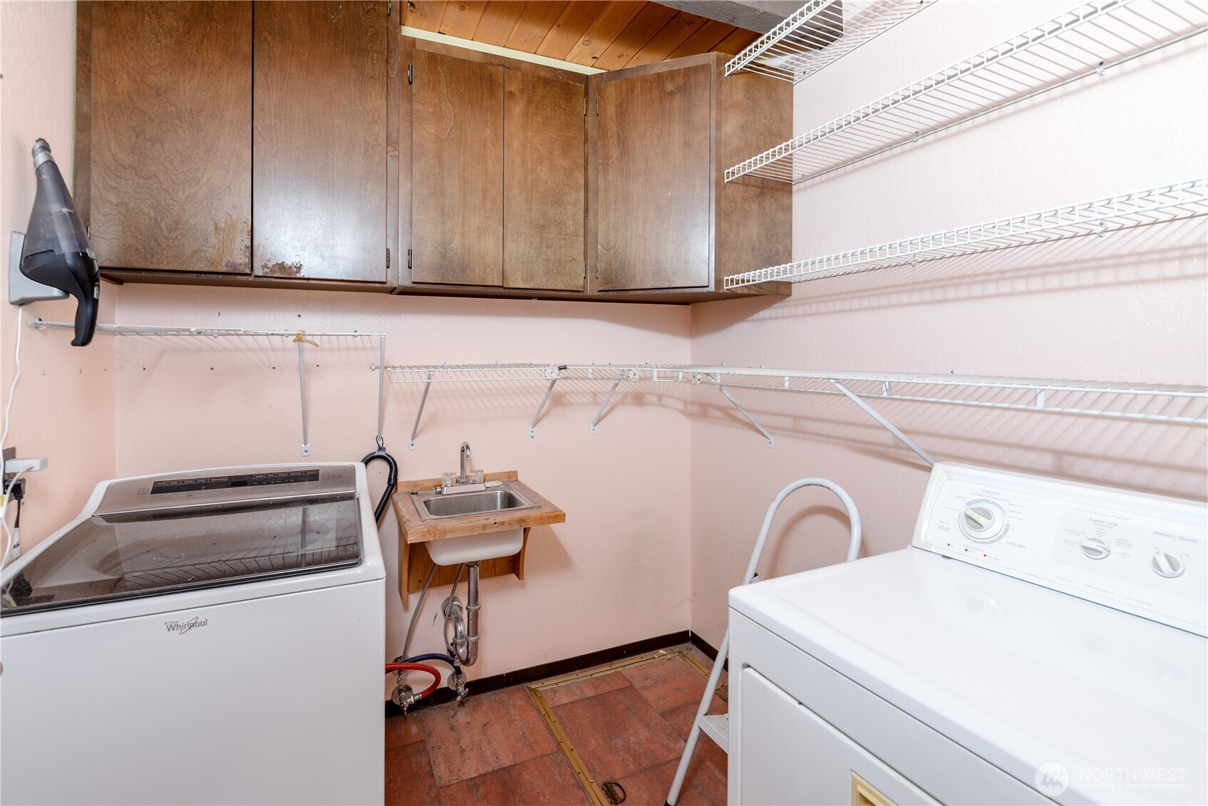 141 Bay Ridge Place Property Photo 27
