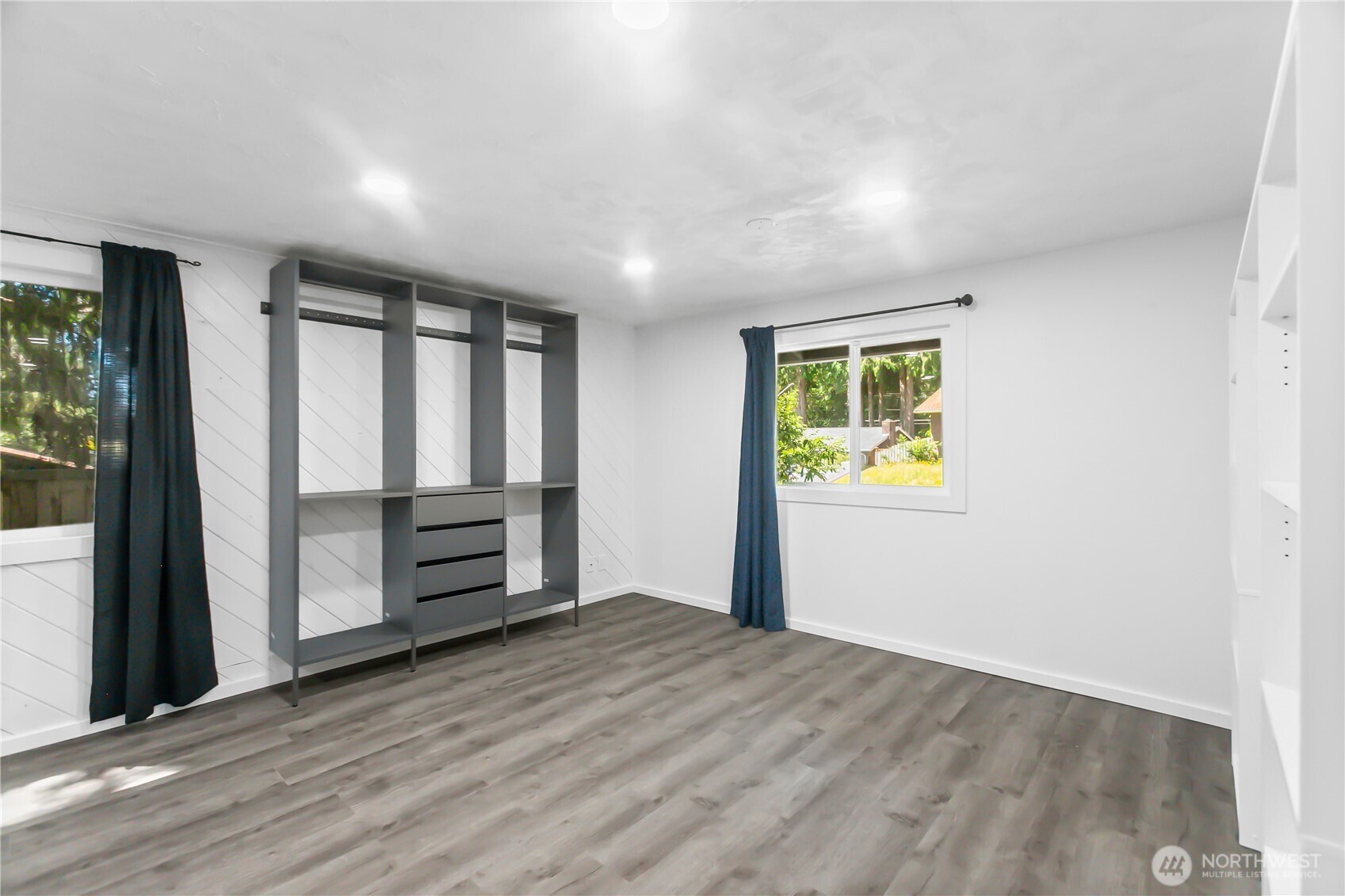7008 Parkdale Drive Property Photo 14