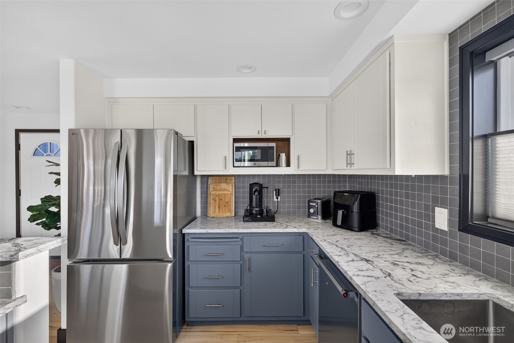 610 Daley Street E Property Photo 12