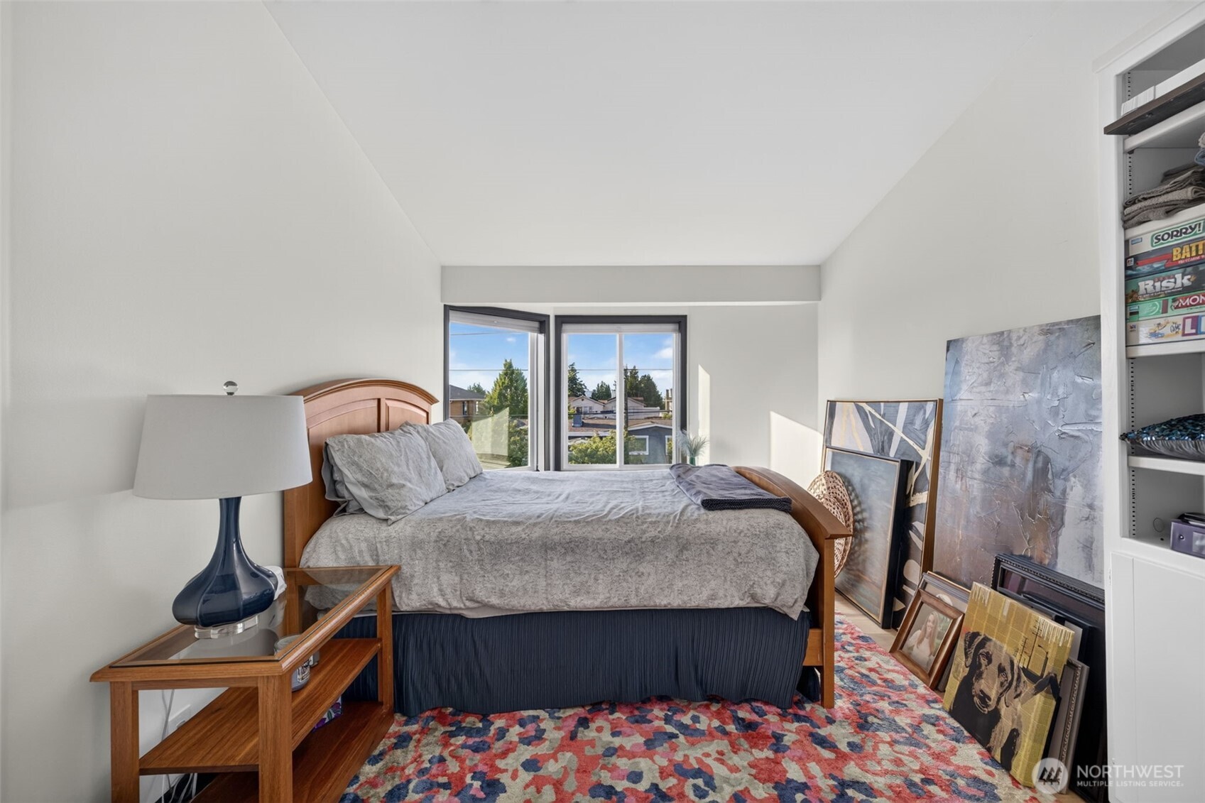 610 Daley Street E Property Photo 15
