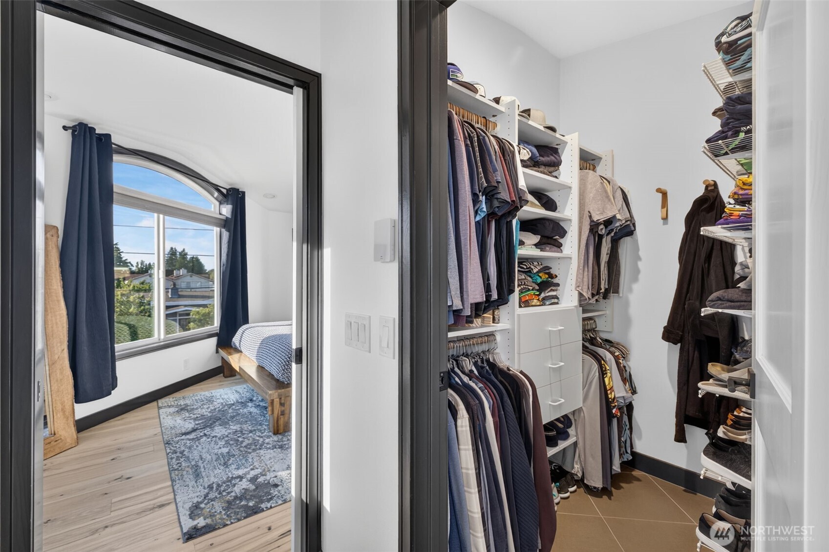 610 Daley Street E Property Photo 22