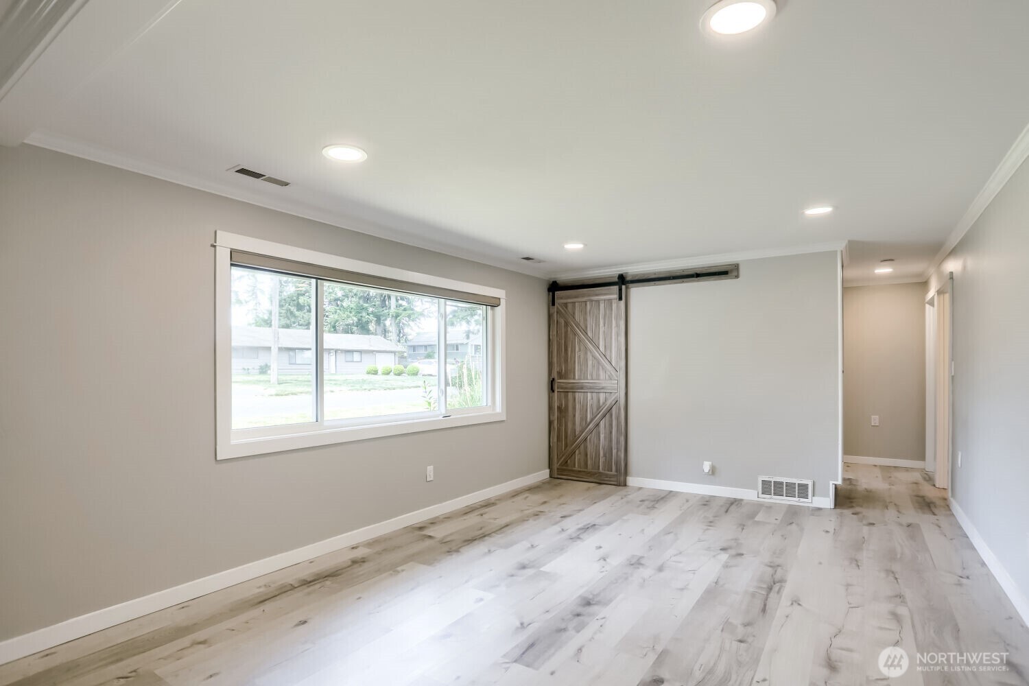21801 51st Avenue Property Photo 5