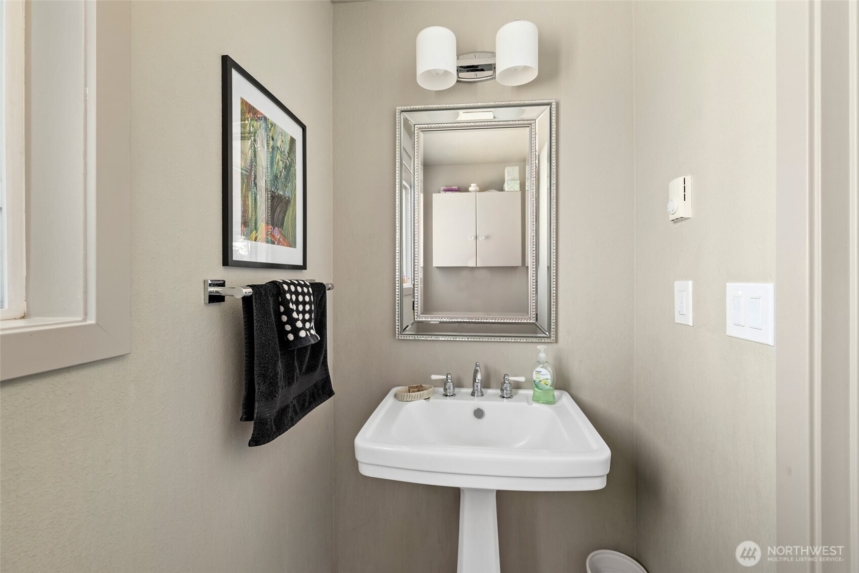1045 Ne Summit Loop Property Photo 18