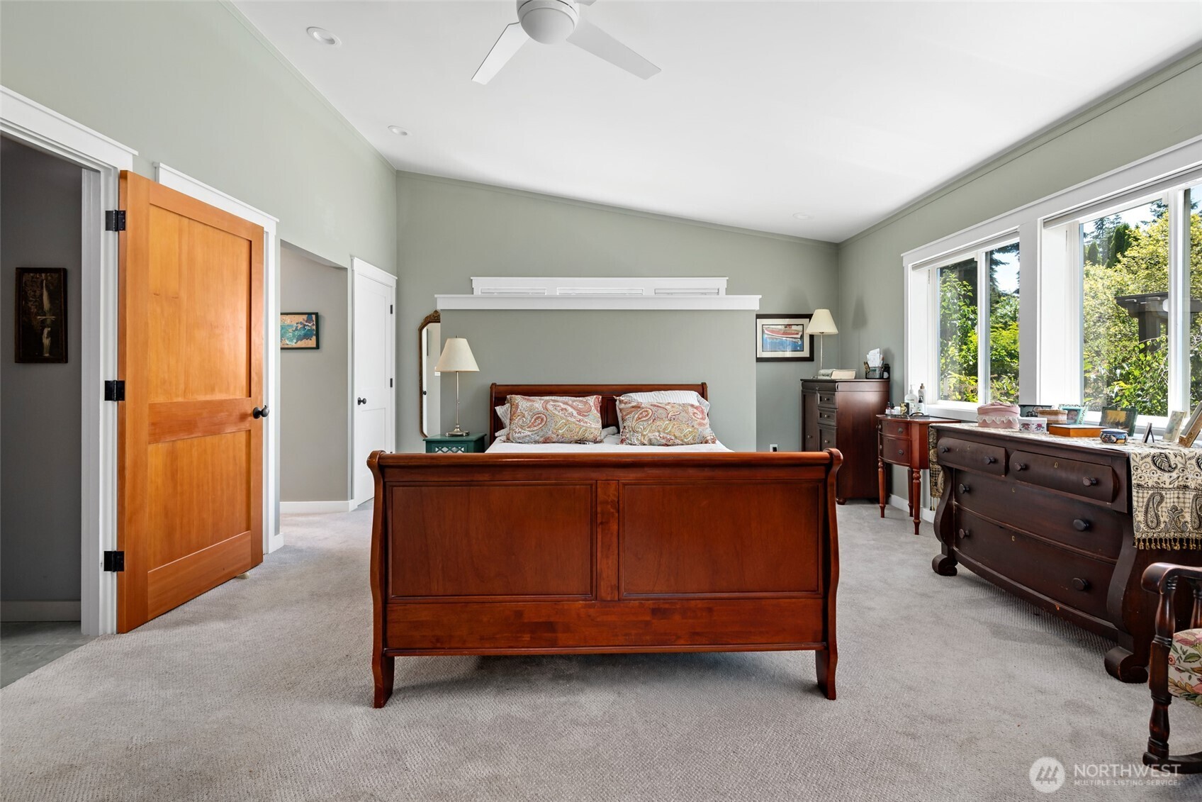 1045 Ne Summit Loop Property Photo 23