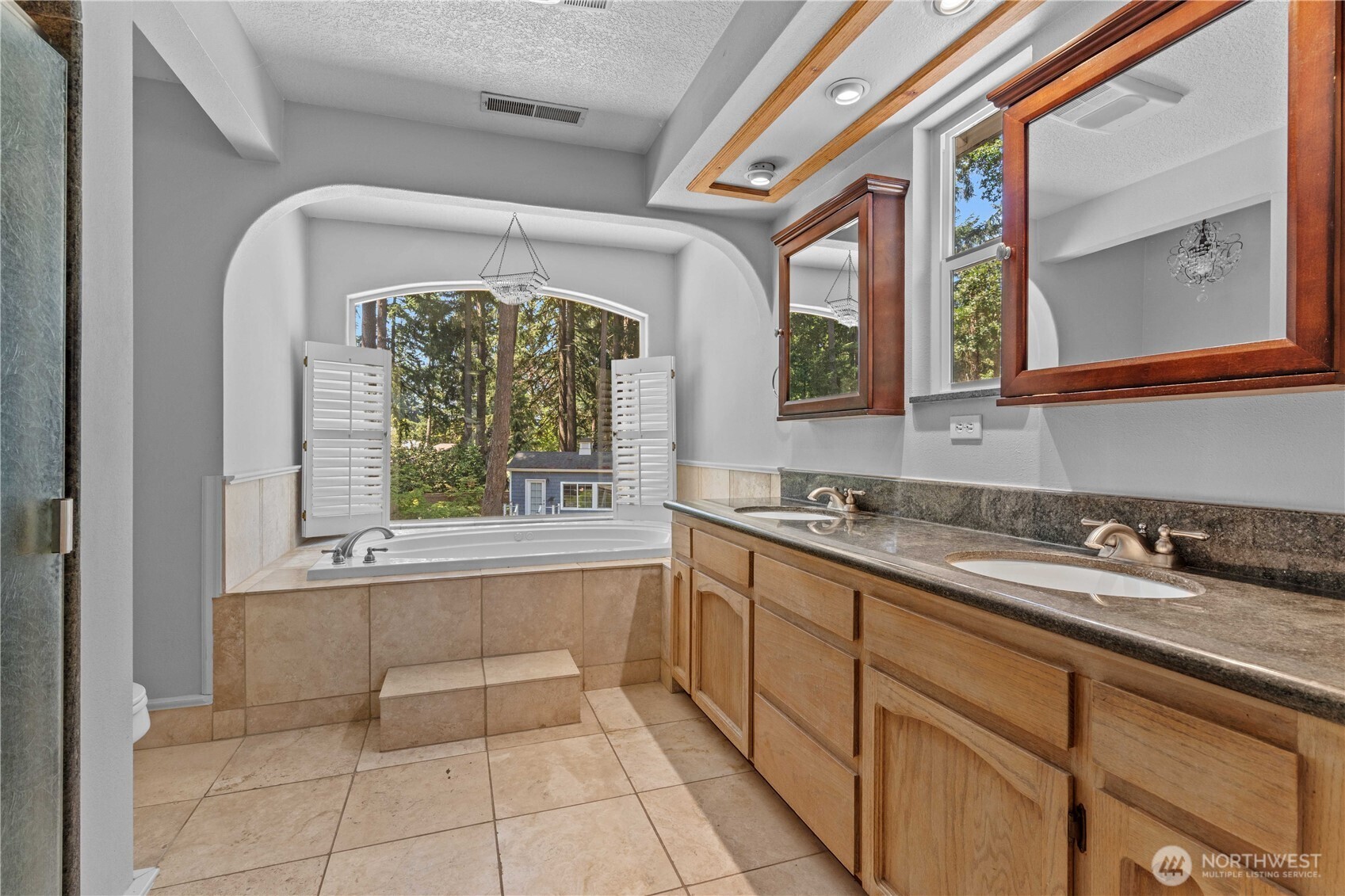 12222 Gravelly Lake Drive Property Photo 18