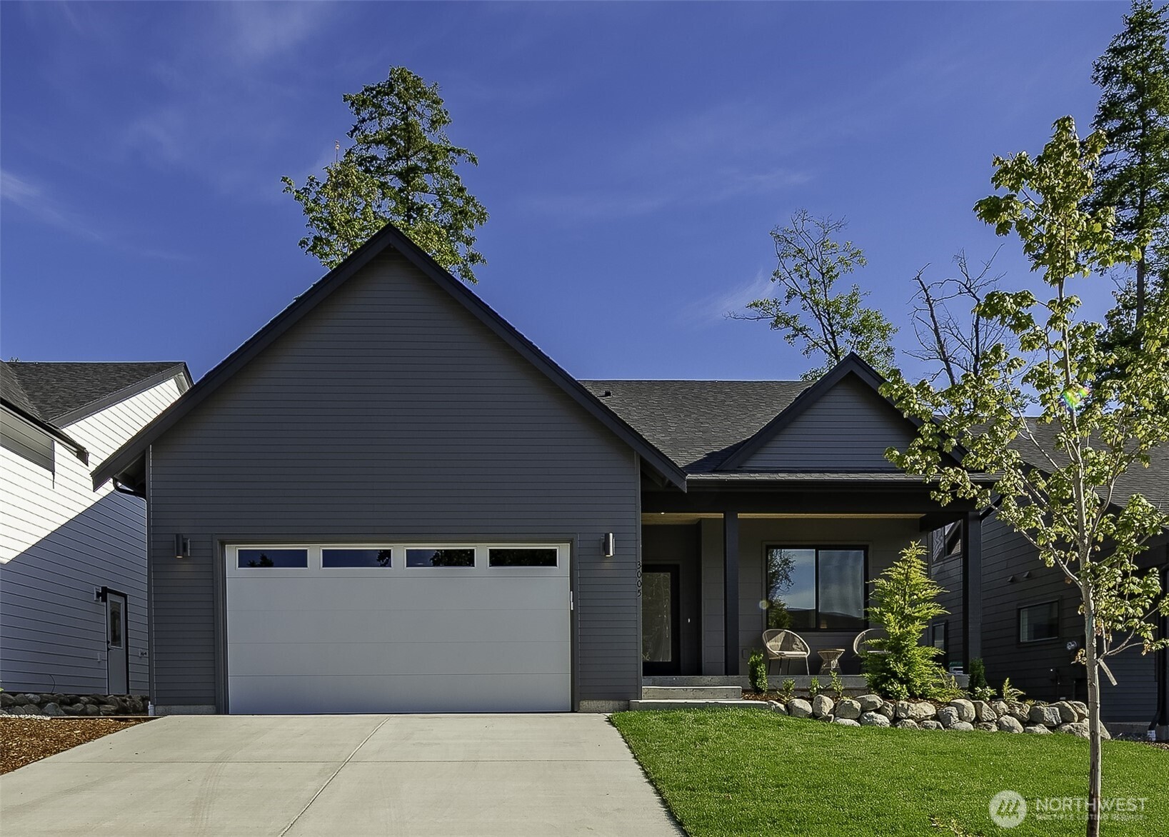 3005 Cedar View Way Property Photo 2