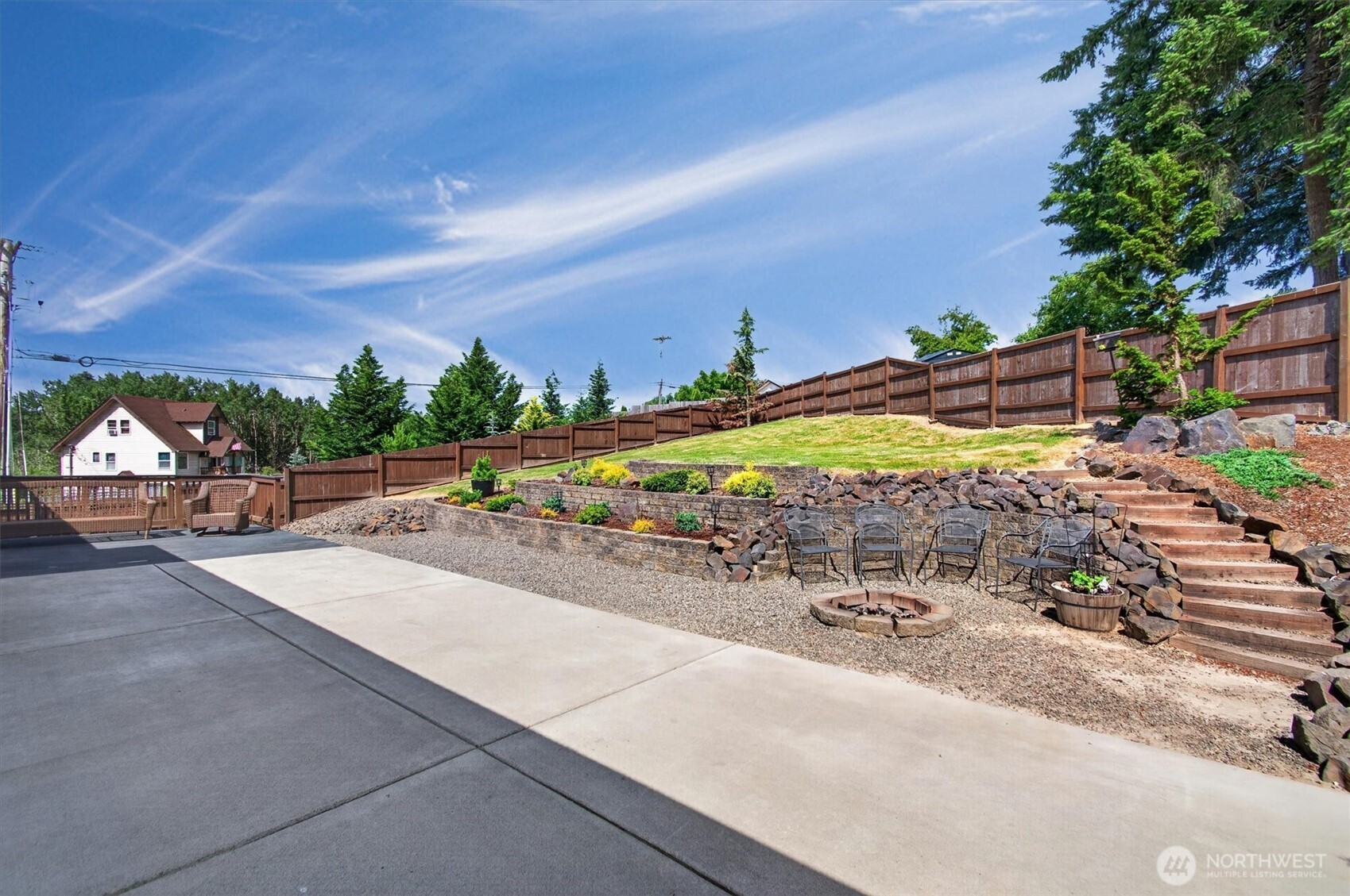 958 Cascade Drive Property Photo 4