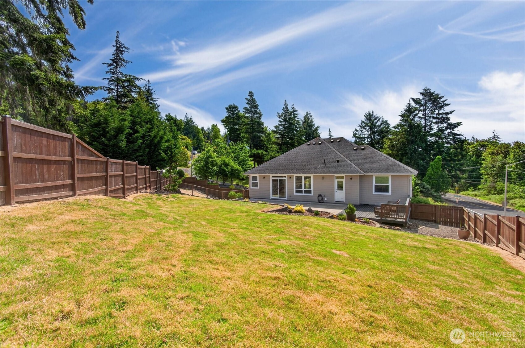 958 Cascade Drive Property Photo 6