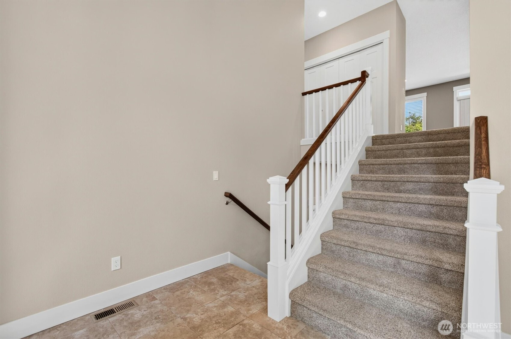 958 Cascade Drive Property Photo 11