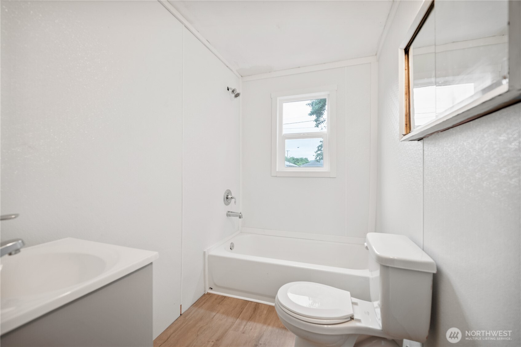 1158 10th Avenue Property Photo 14