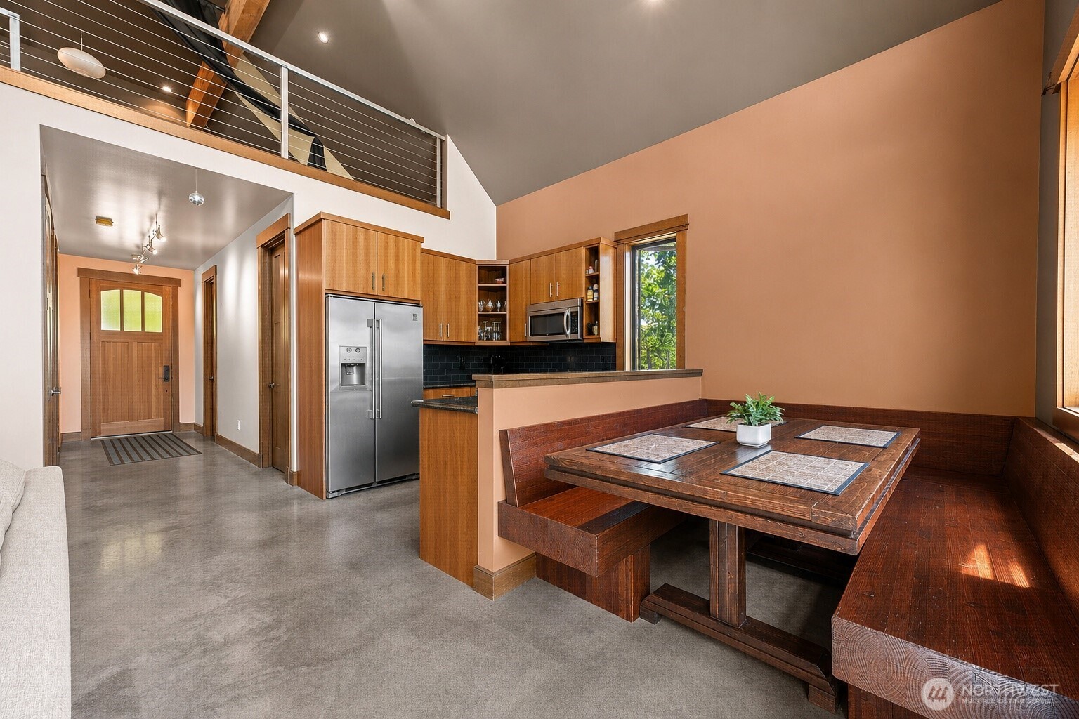516 1st Street Property Photo 7