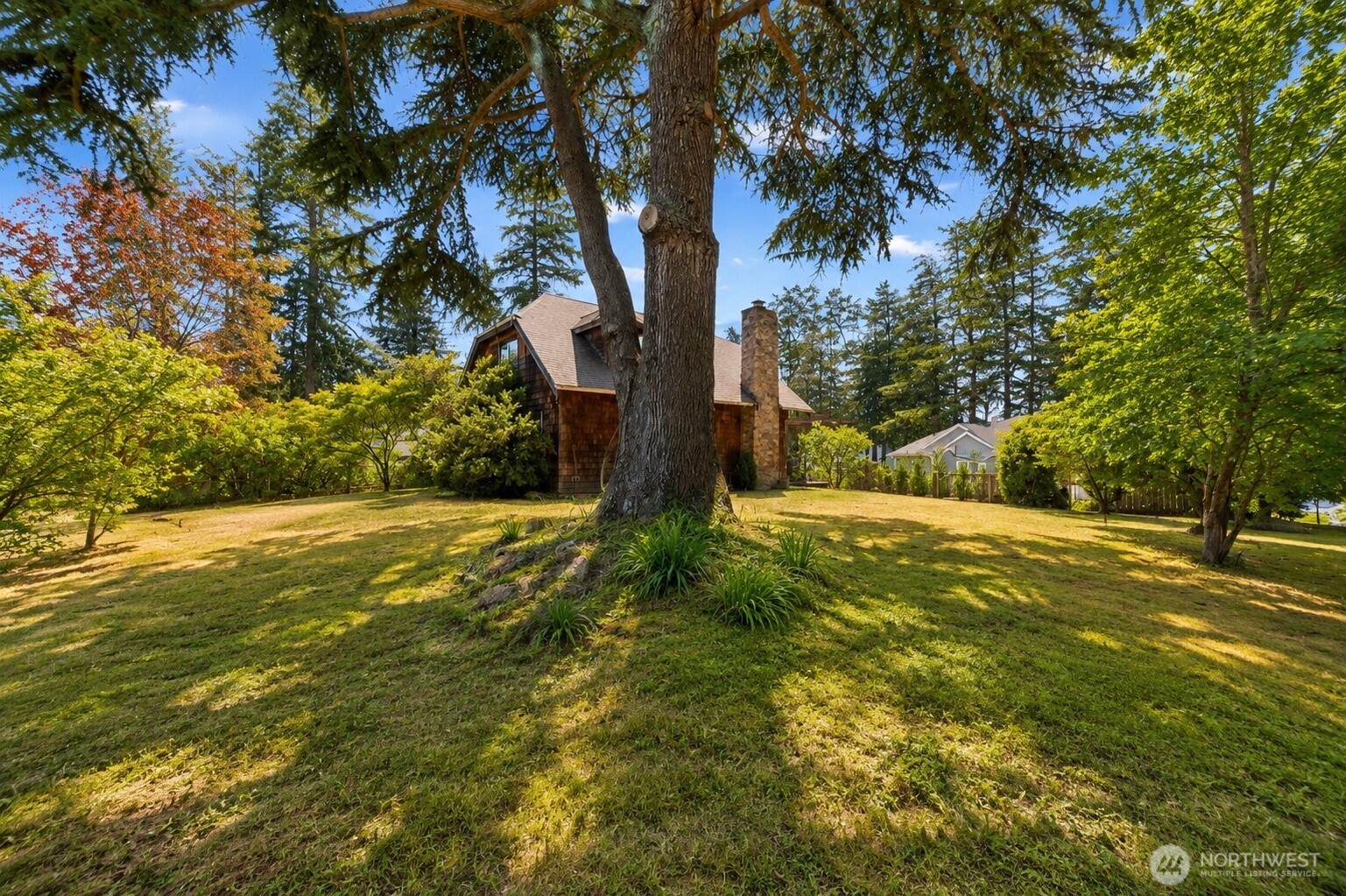 516 1st Street Property Photo 18